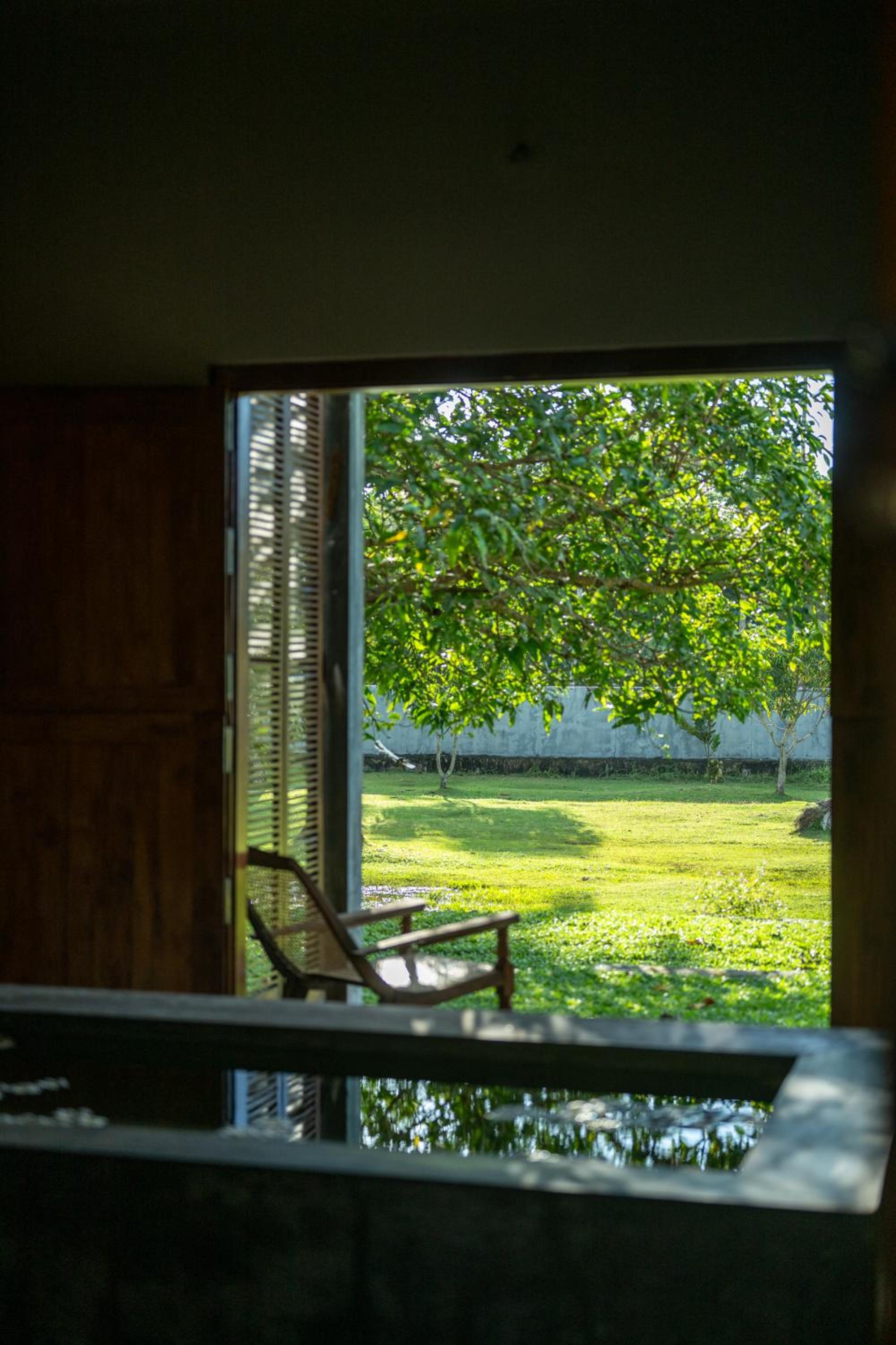 Suite with Private Pool with one free tuk tuk to Galle fort & Complementary Sri Lankan tea per stay photo 2