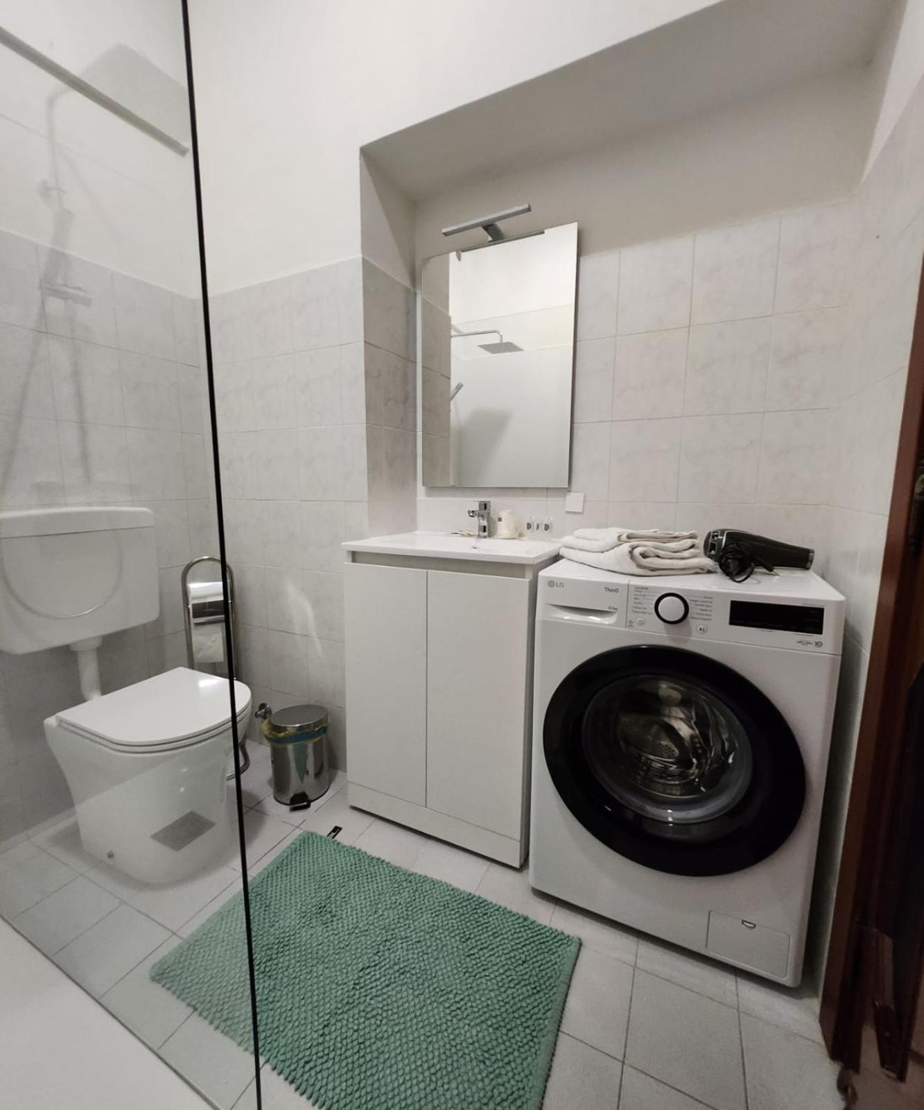 One-Bedroom House photo 3