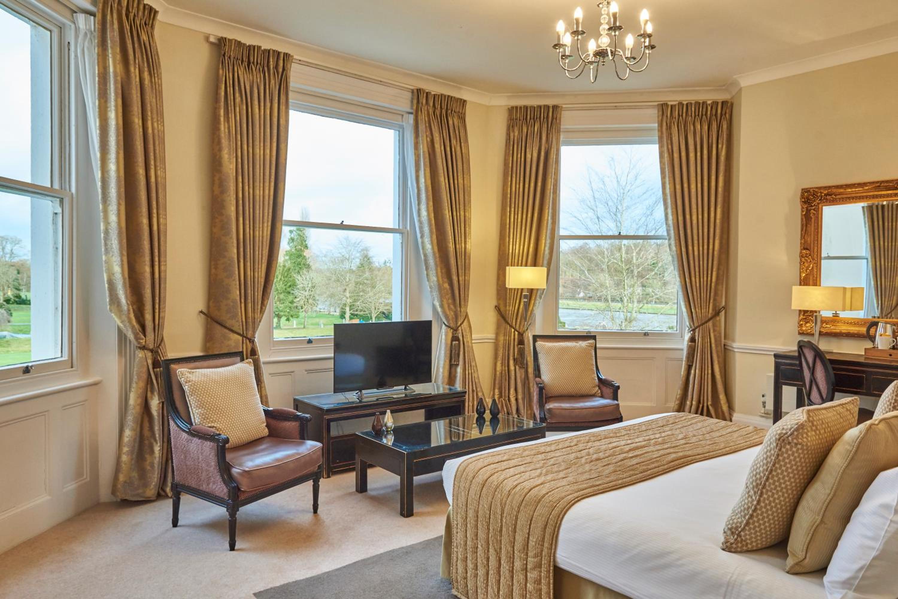 Deluxe Double or Twin Room photo 3