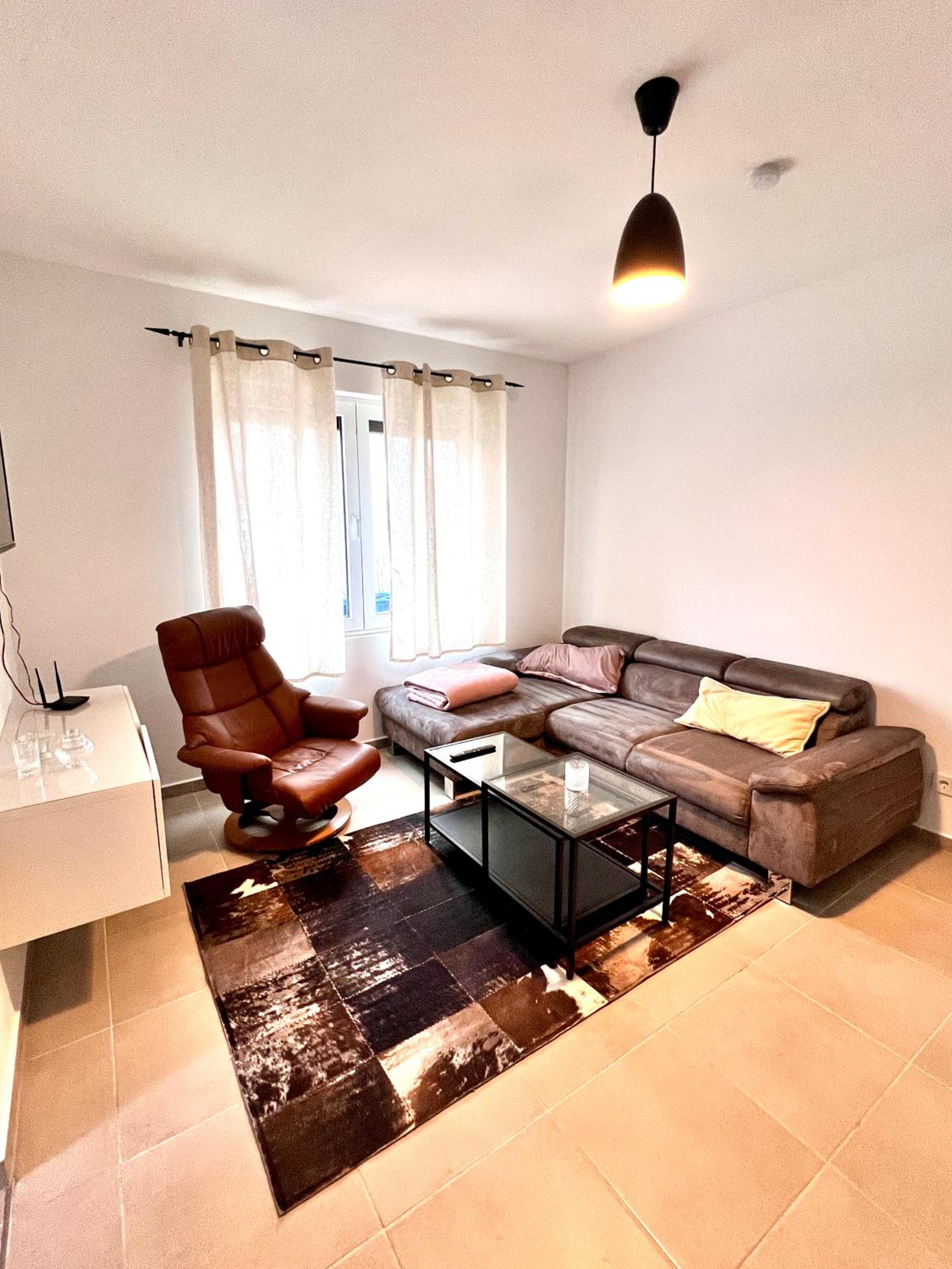 Apartment photo 1