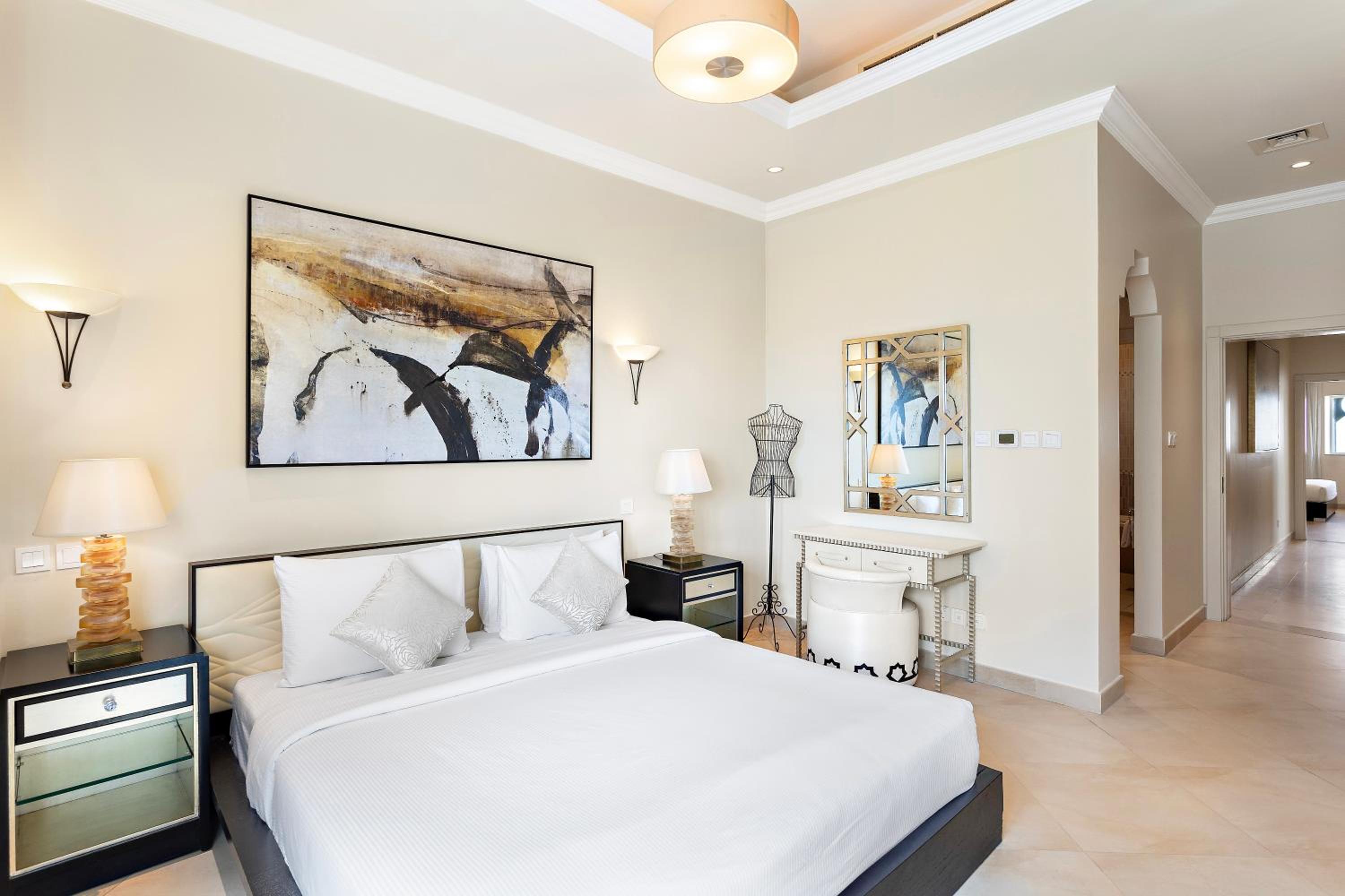 Penthouse, Five-Bedrooms (Residence)