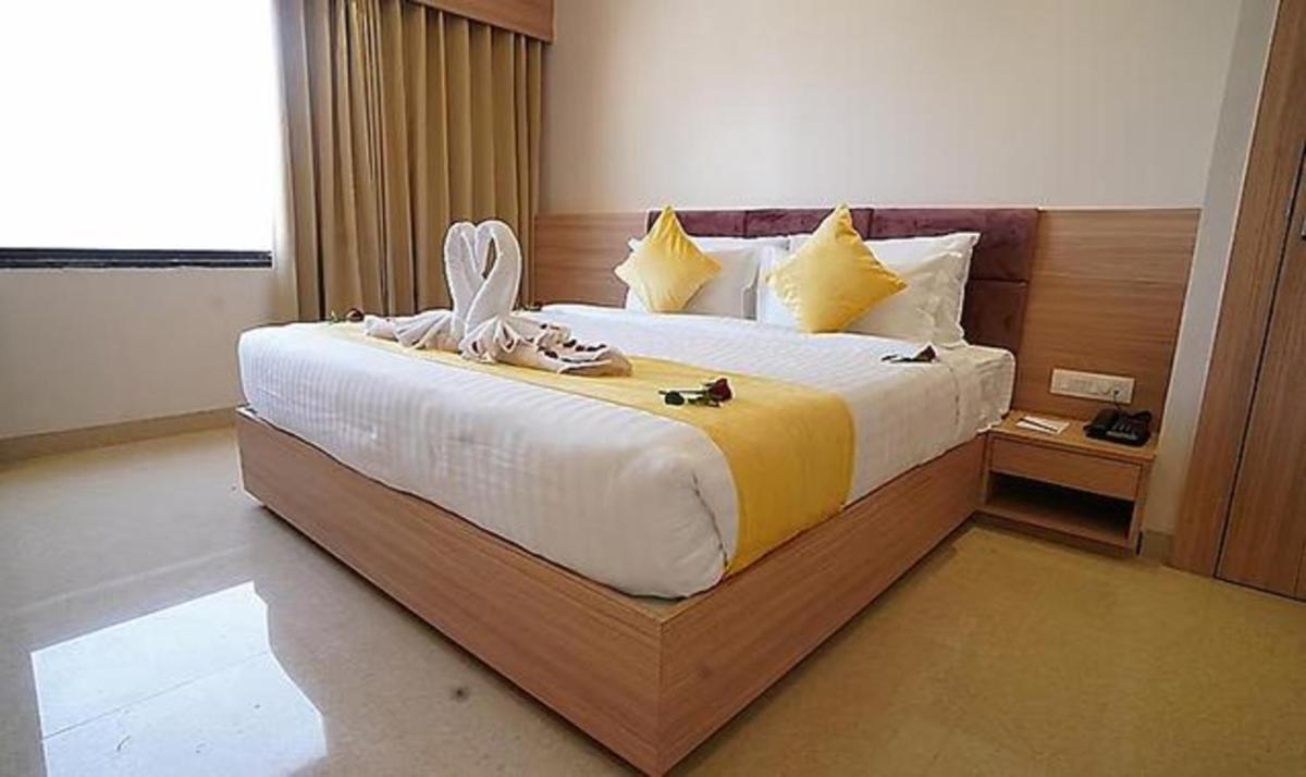 Deluxe Room - Photo 2