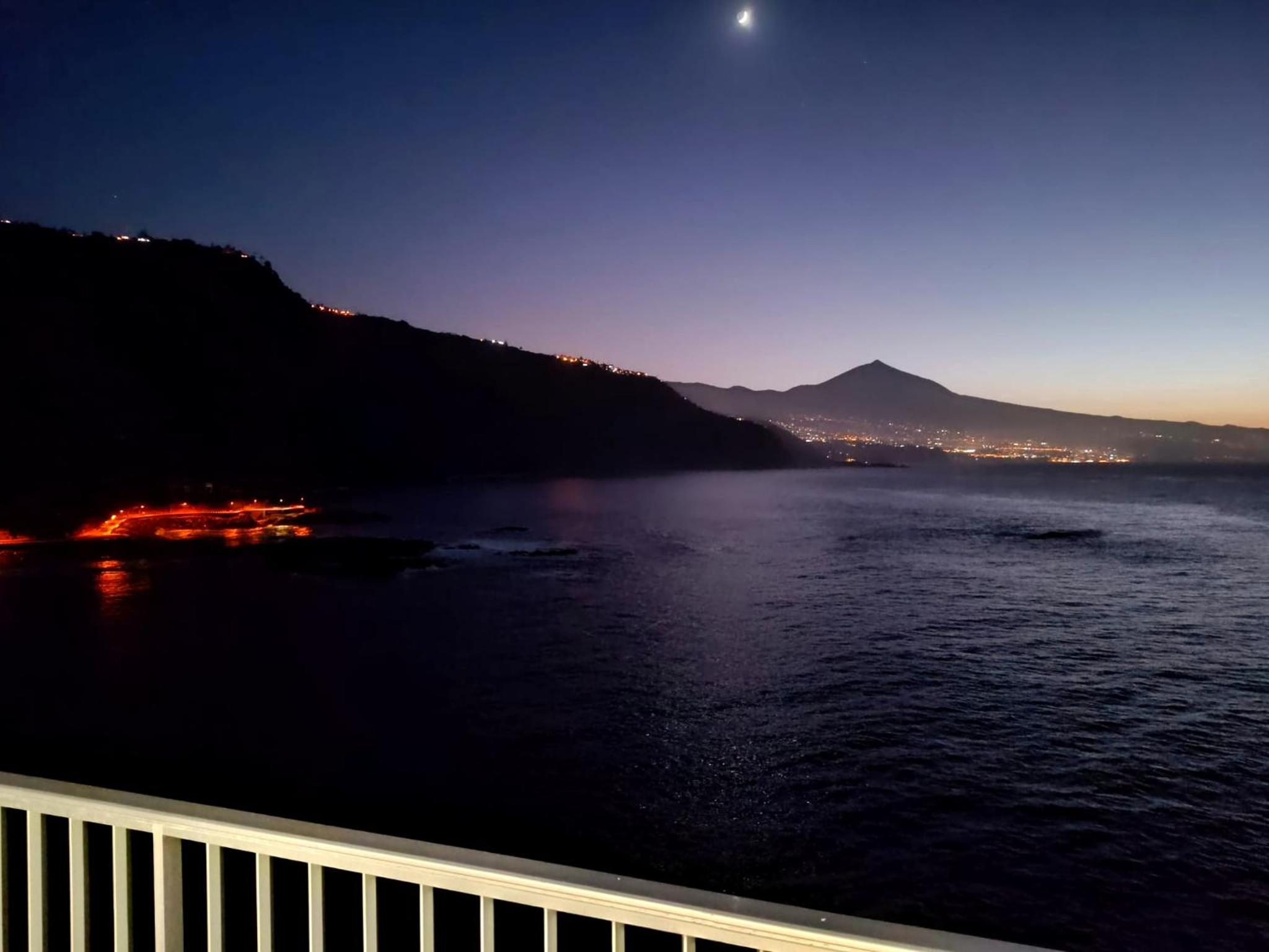 Apartment with Sea View photo 2