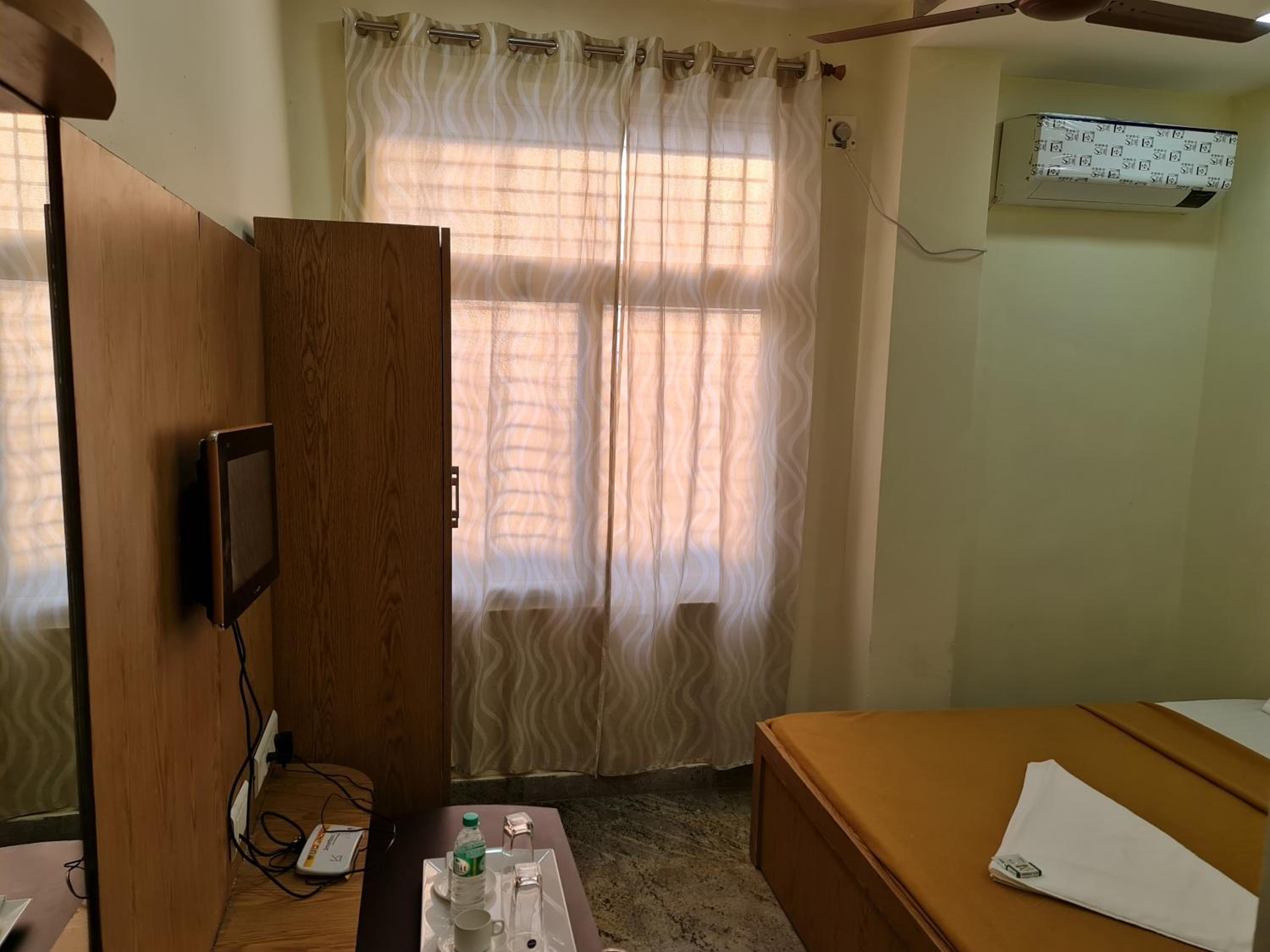 Standard Double Room - Photo 3