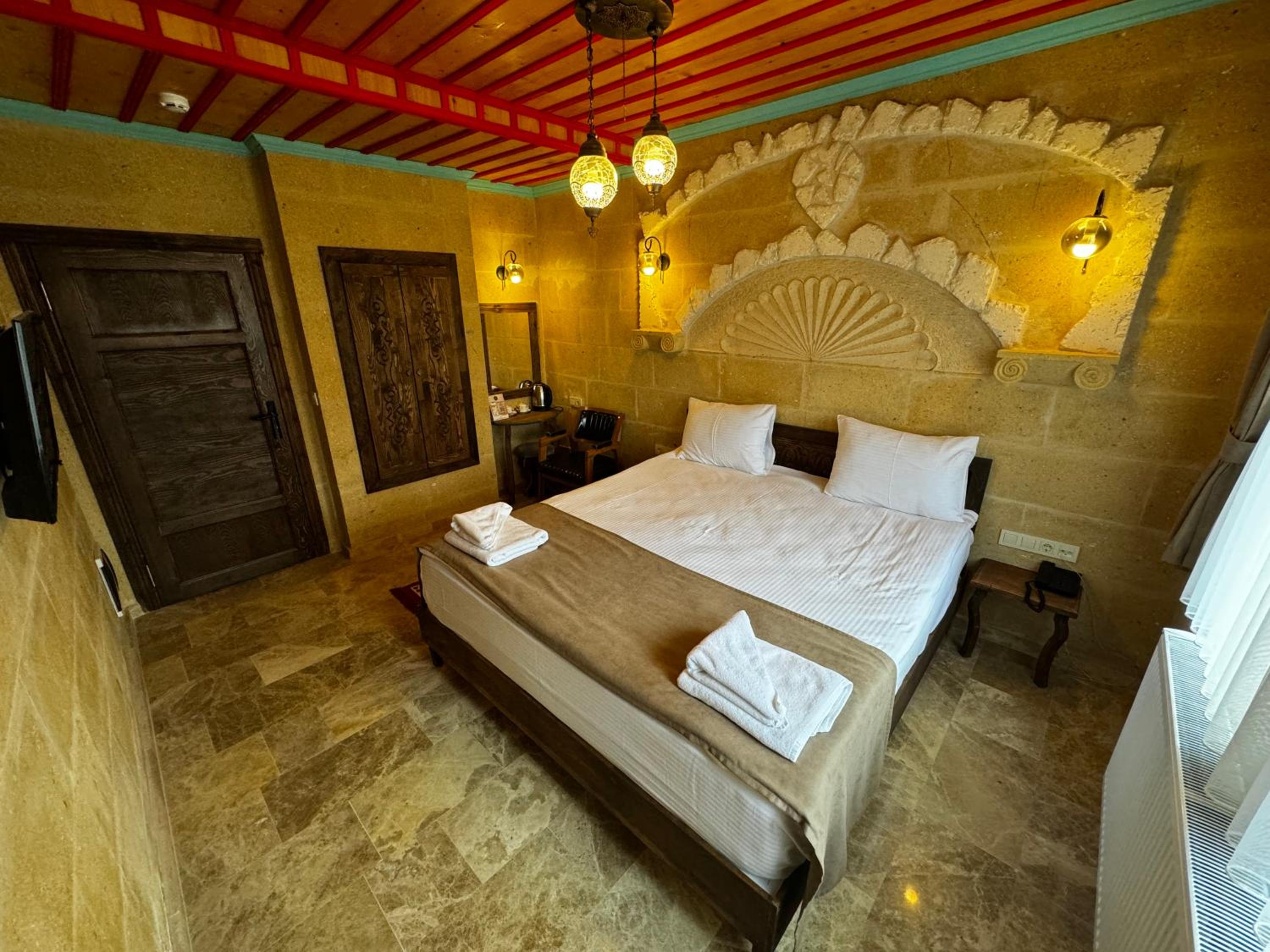 Standard Double Room - Photo 29