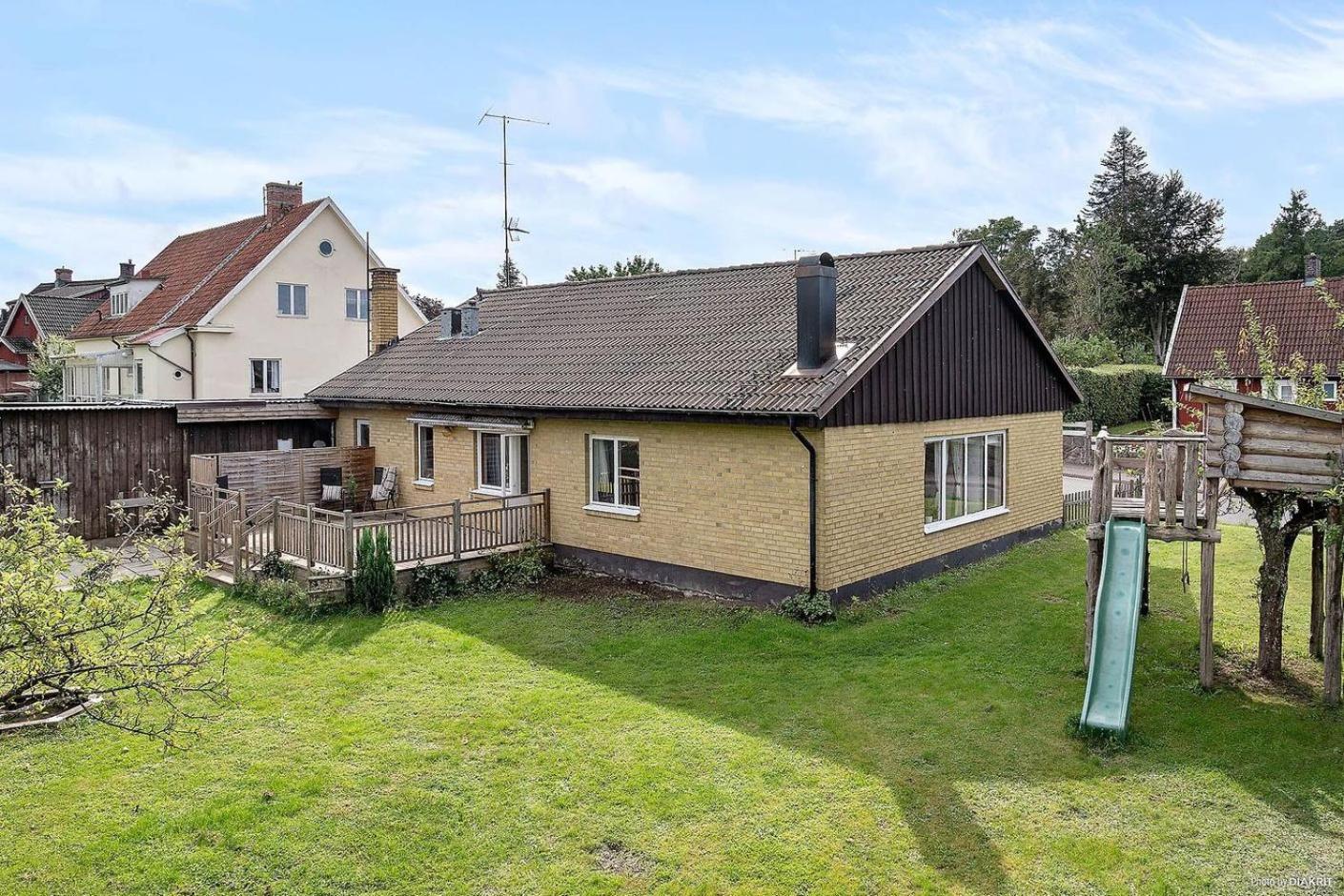 Villa photo 2