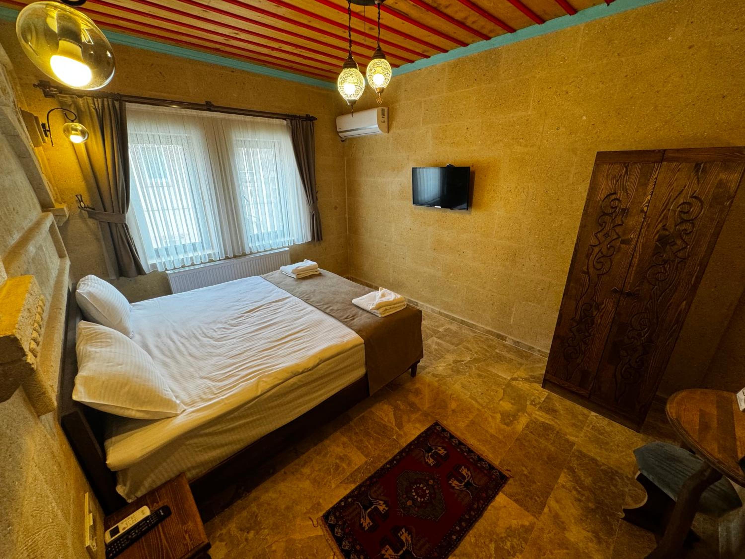 Standard Double Room - Photo 6