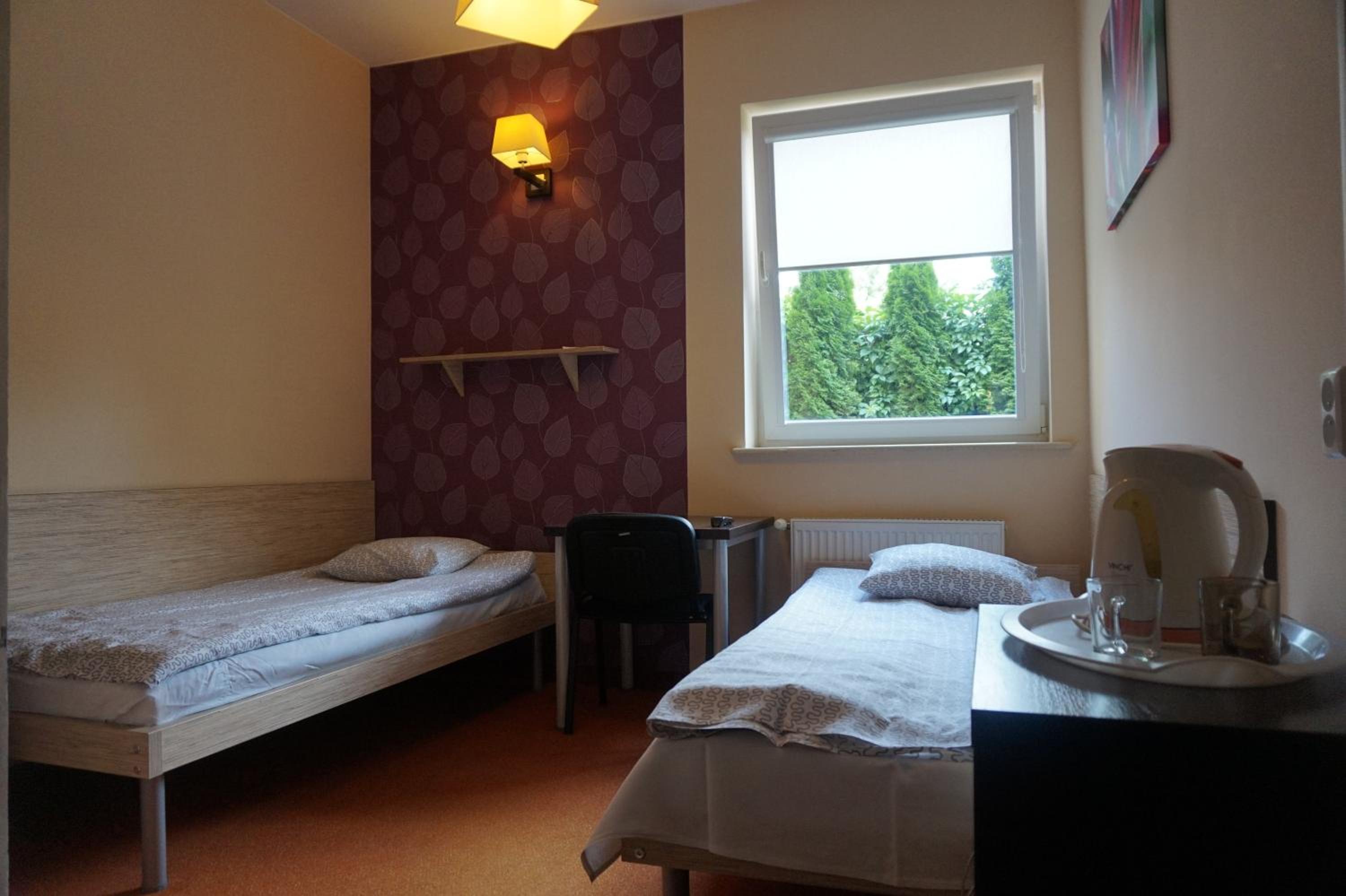 Twin Room - Photo 1