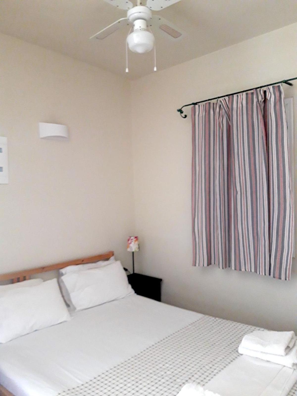 One-Bedroom Apartment (4 Adults) - Photo 2
