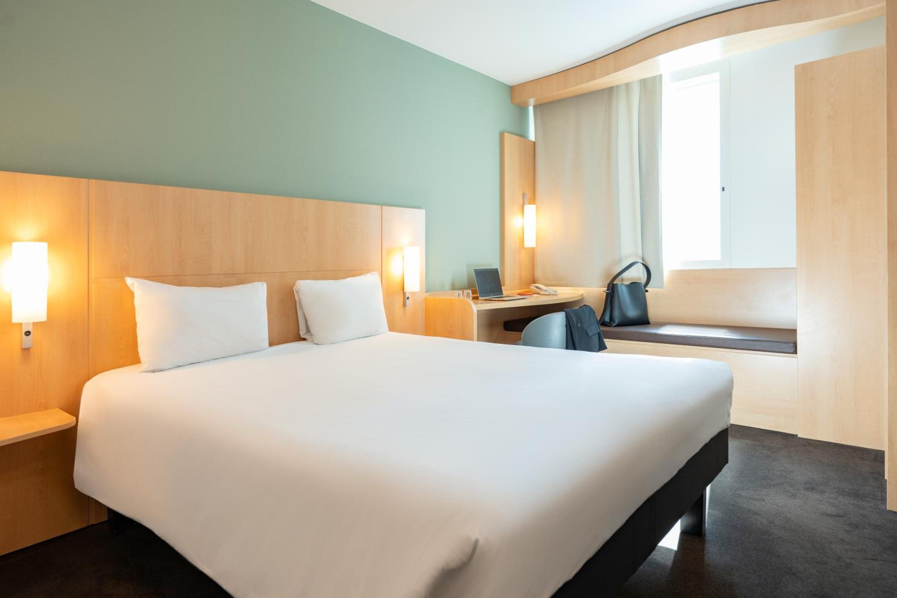 Double Room - Photo 8