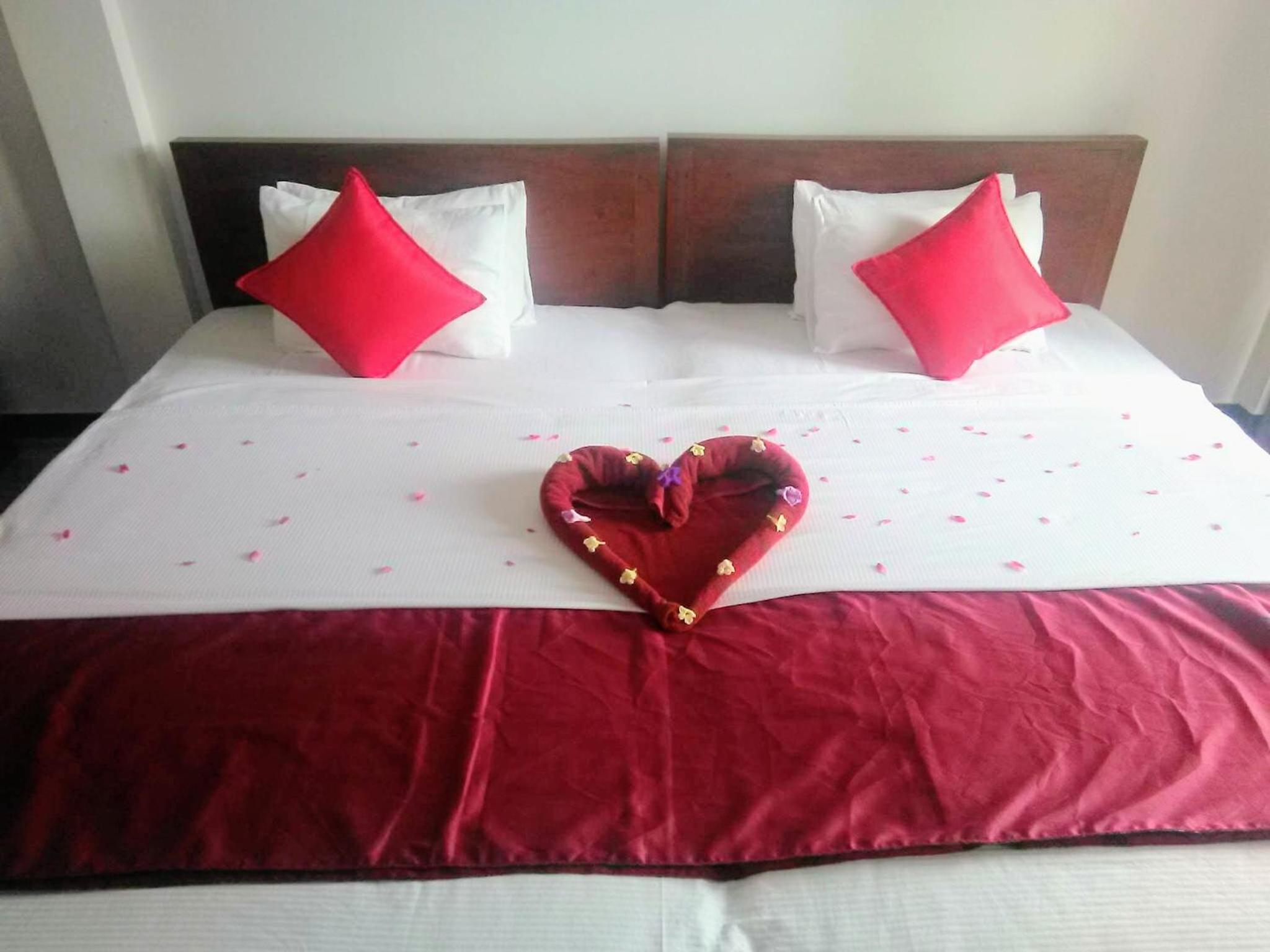 Deluxe Double Room with Balcony and Sea View