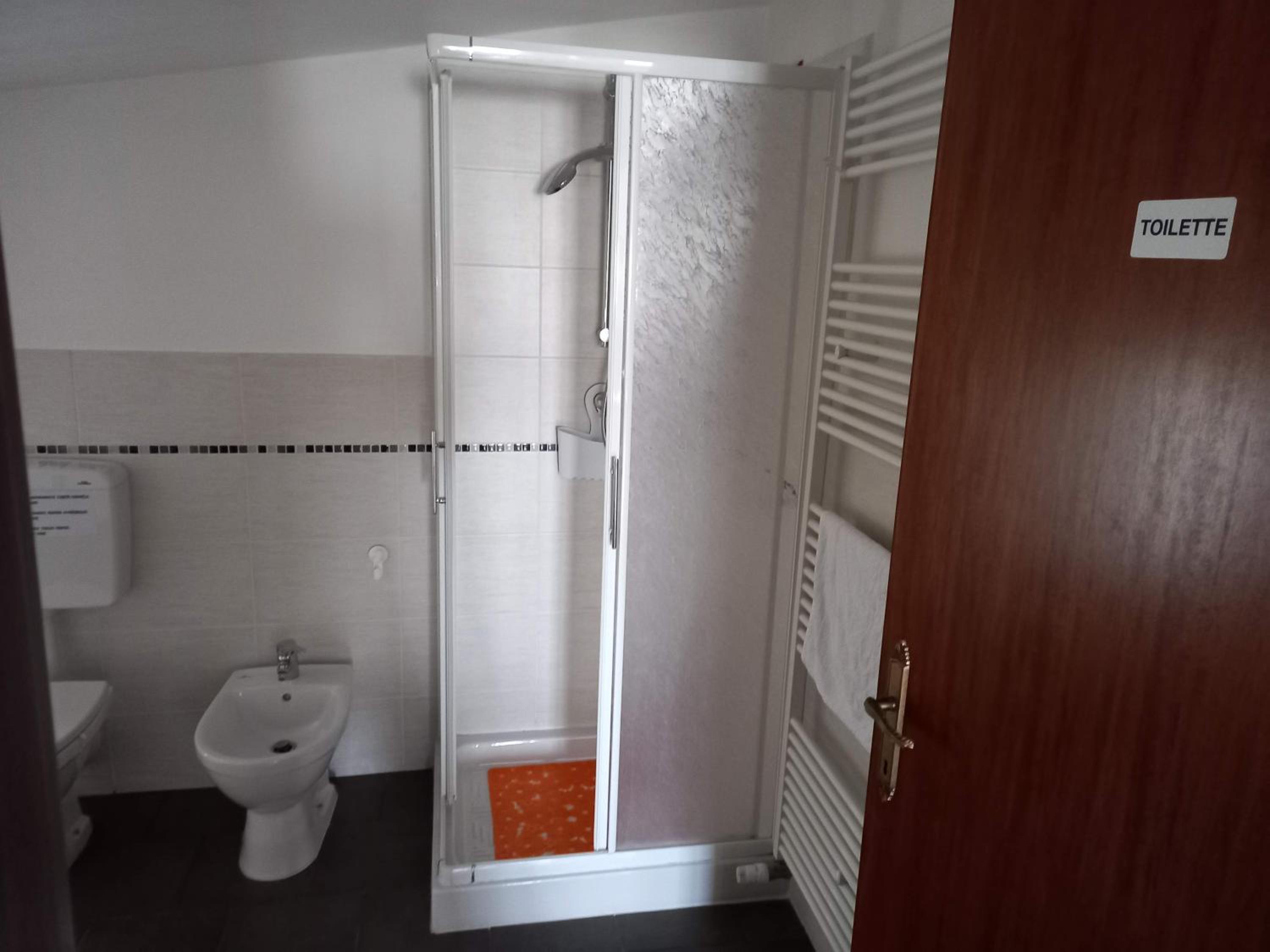 Double or Twin Room with Private External Bathroom photo 2