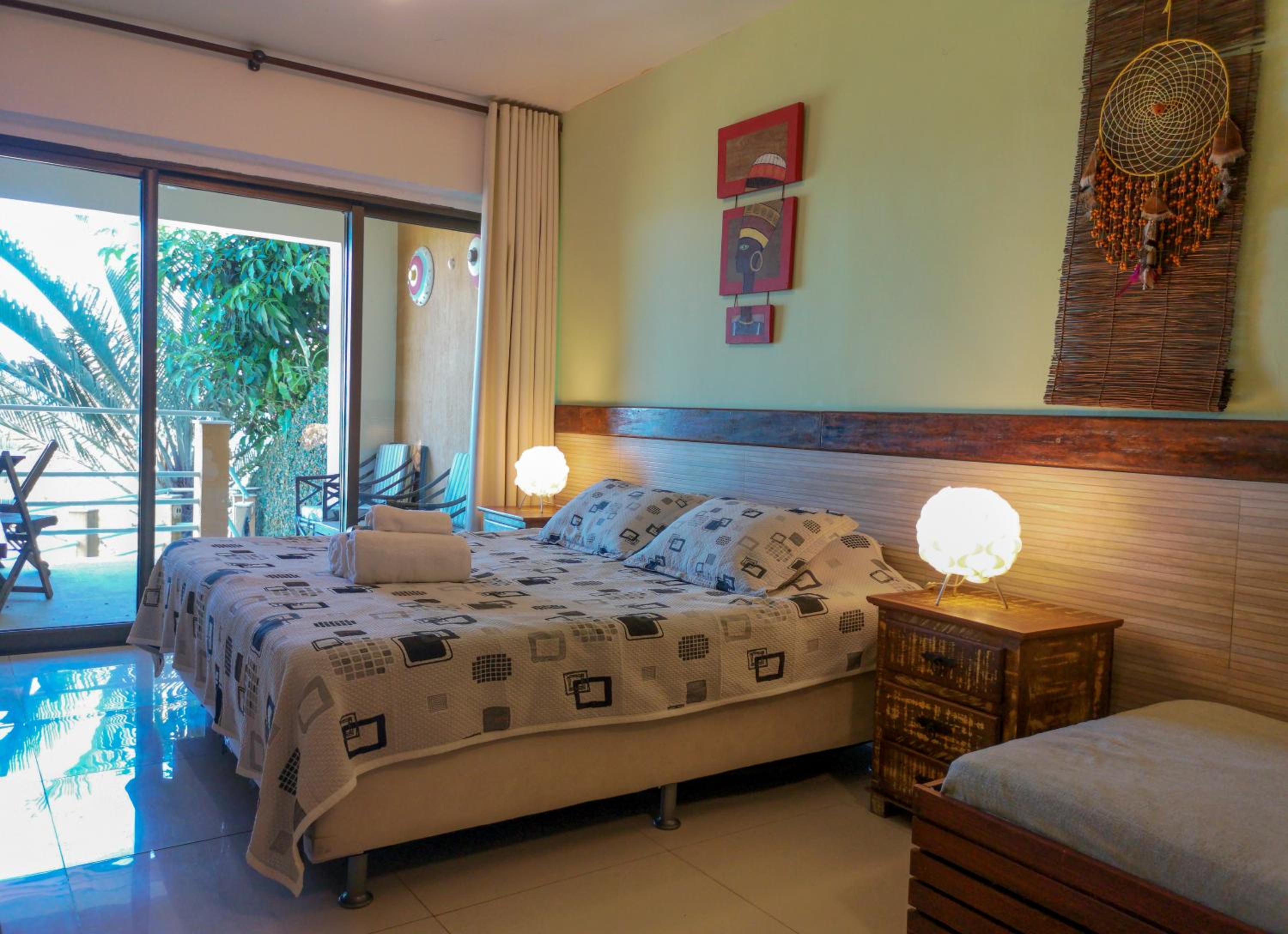 Family Room with Balcony photo 3
