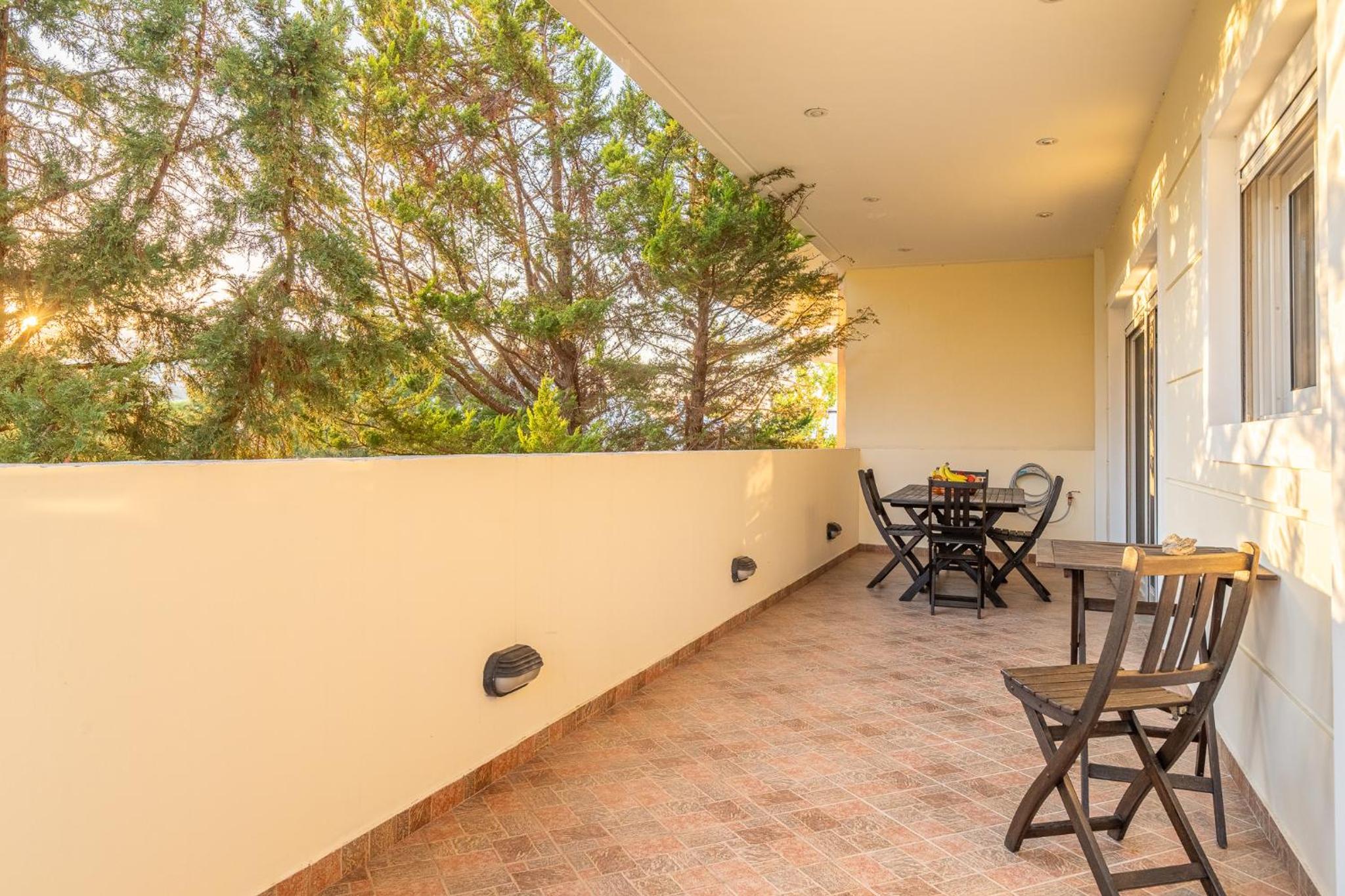 Three-Bedroom Apartment With Balcony photo 2