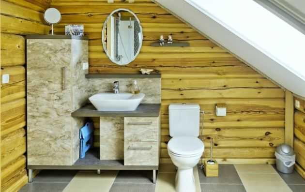 Three-Bedroom House photo 3