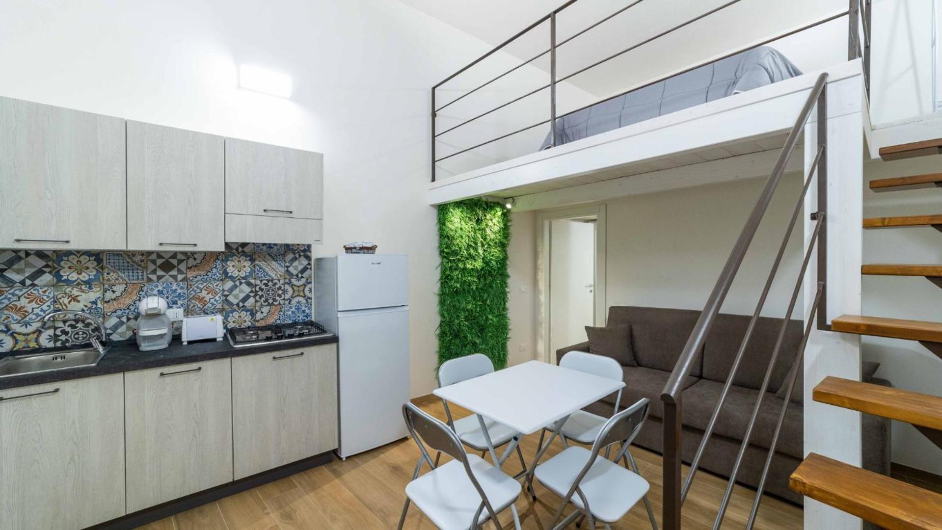 One-Bedroom Apartment