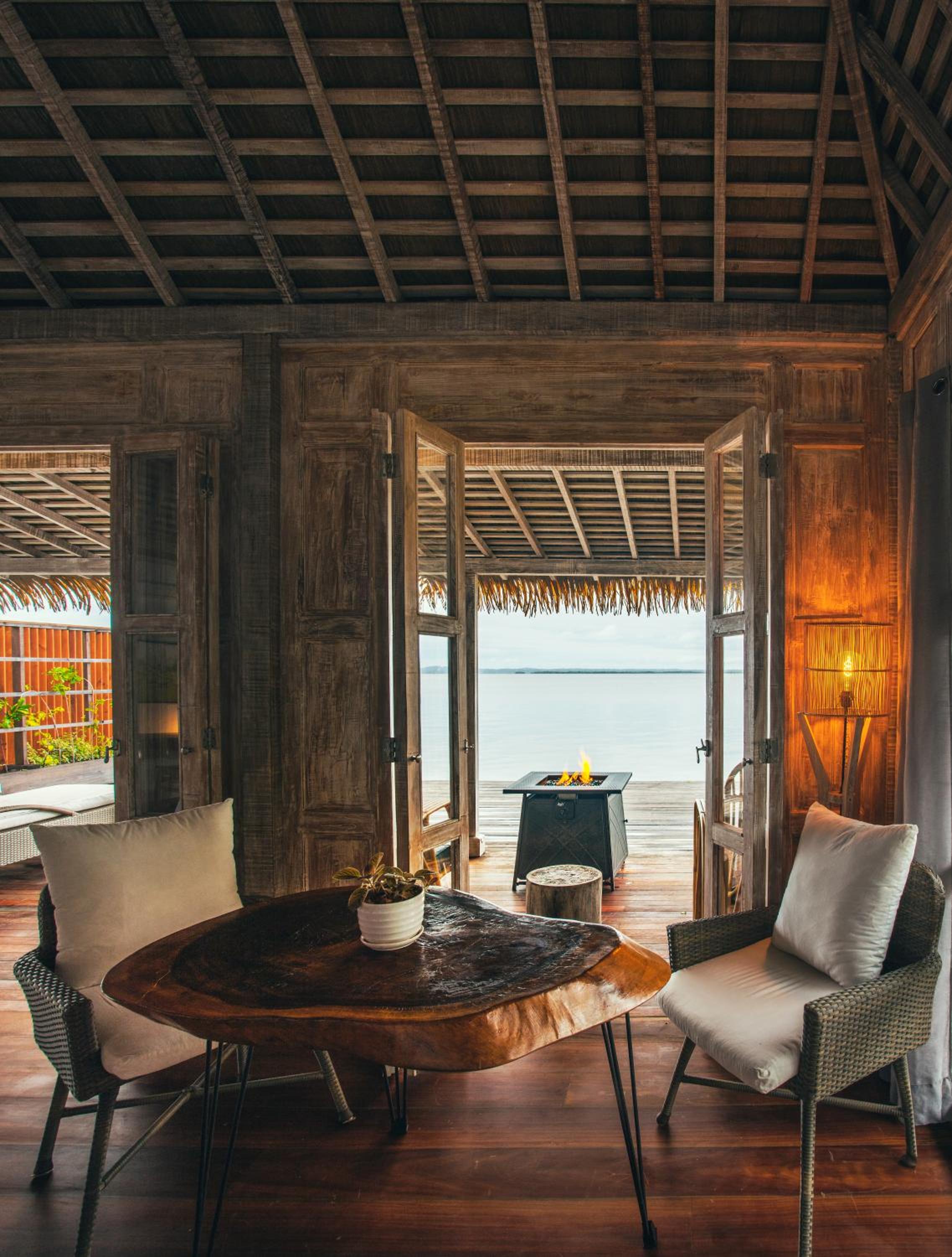 Water Window Villa