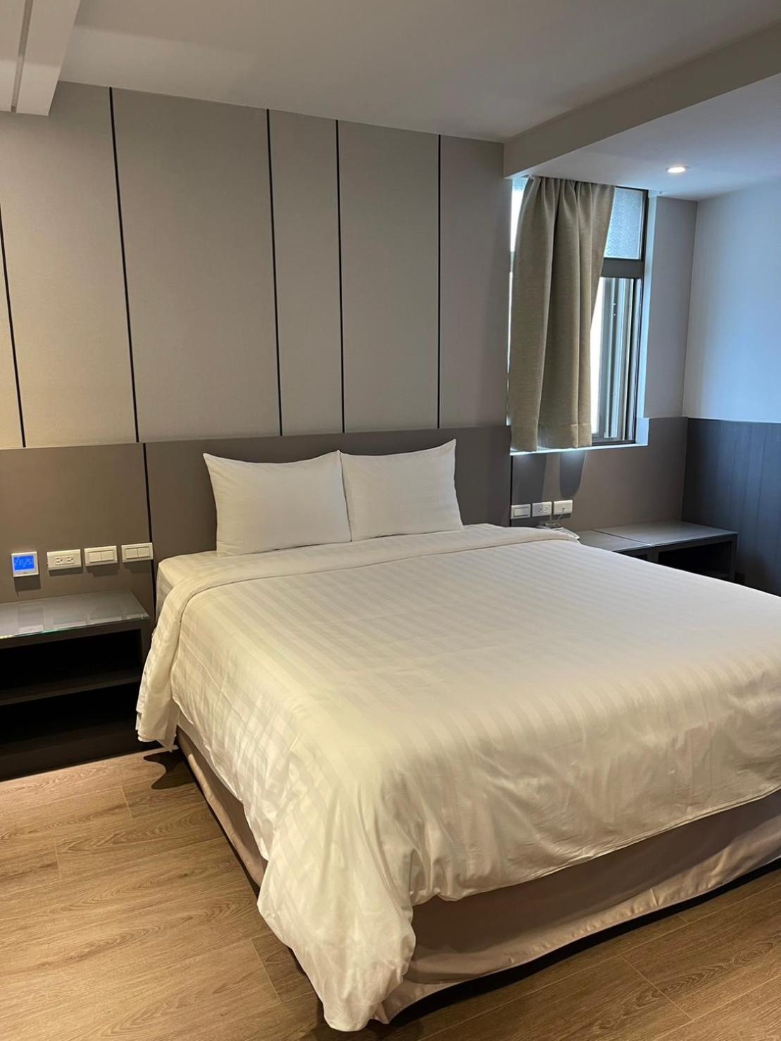 New Standard Queen Room With Window photo 1