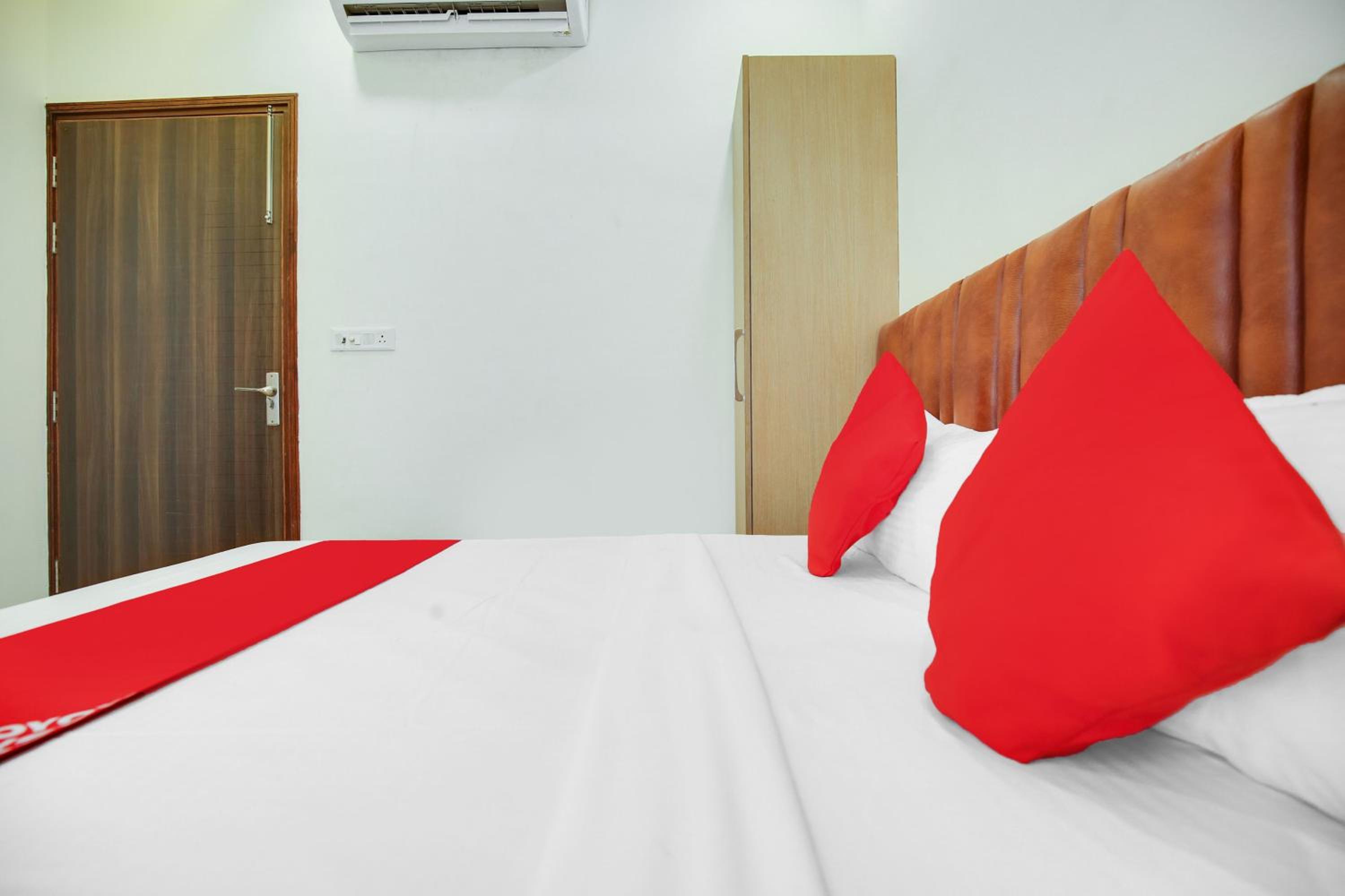 Standard Double Room - Photo 3
