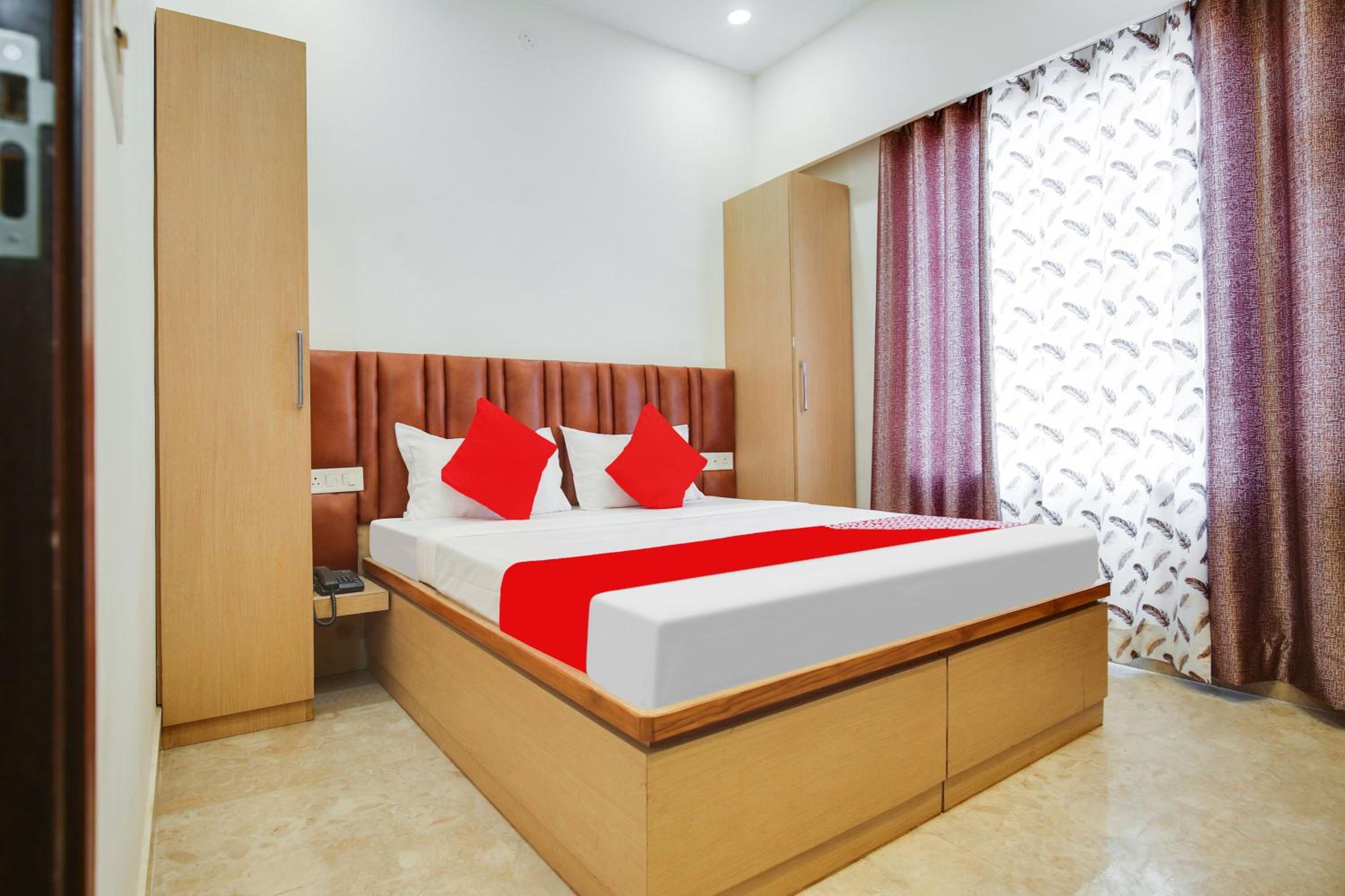 Standard Double Room - Photo 7