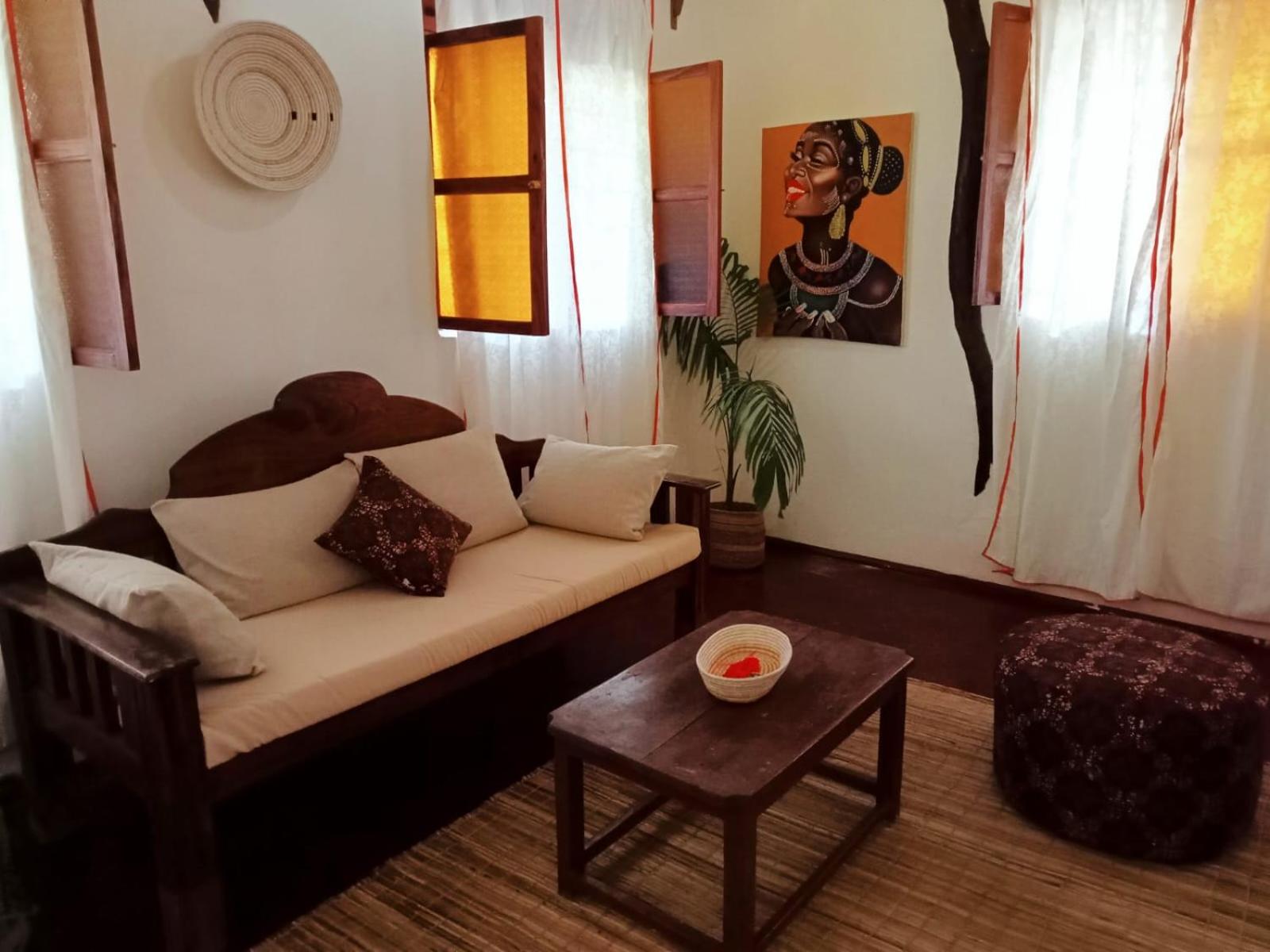Apartment with Balcony photo 1