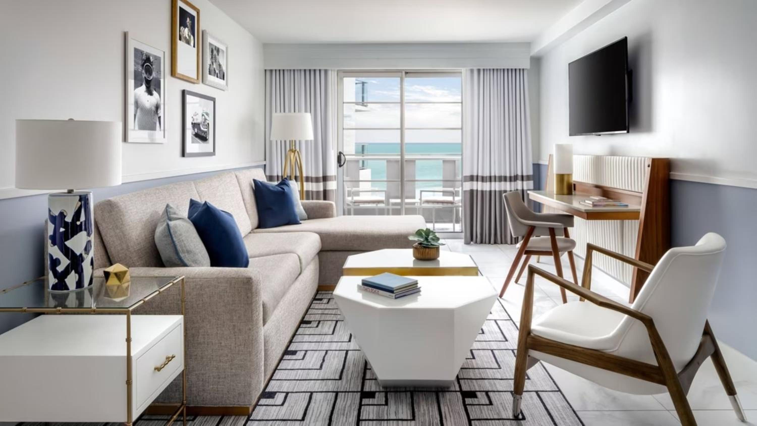 One-Bedroom King Suite - Oceanfront - Photo 1