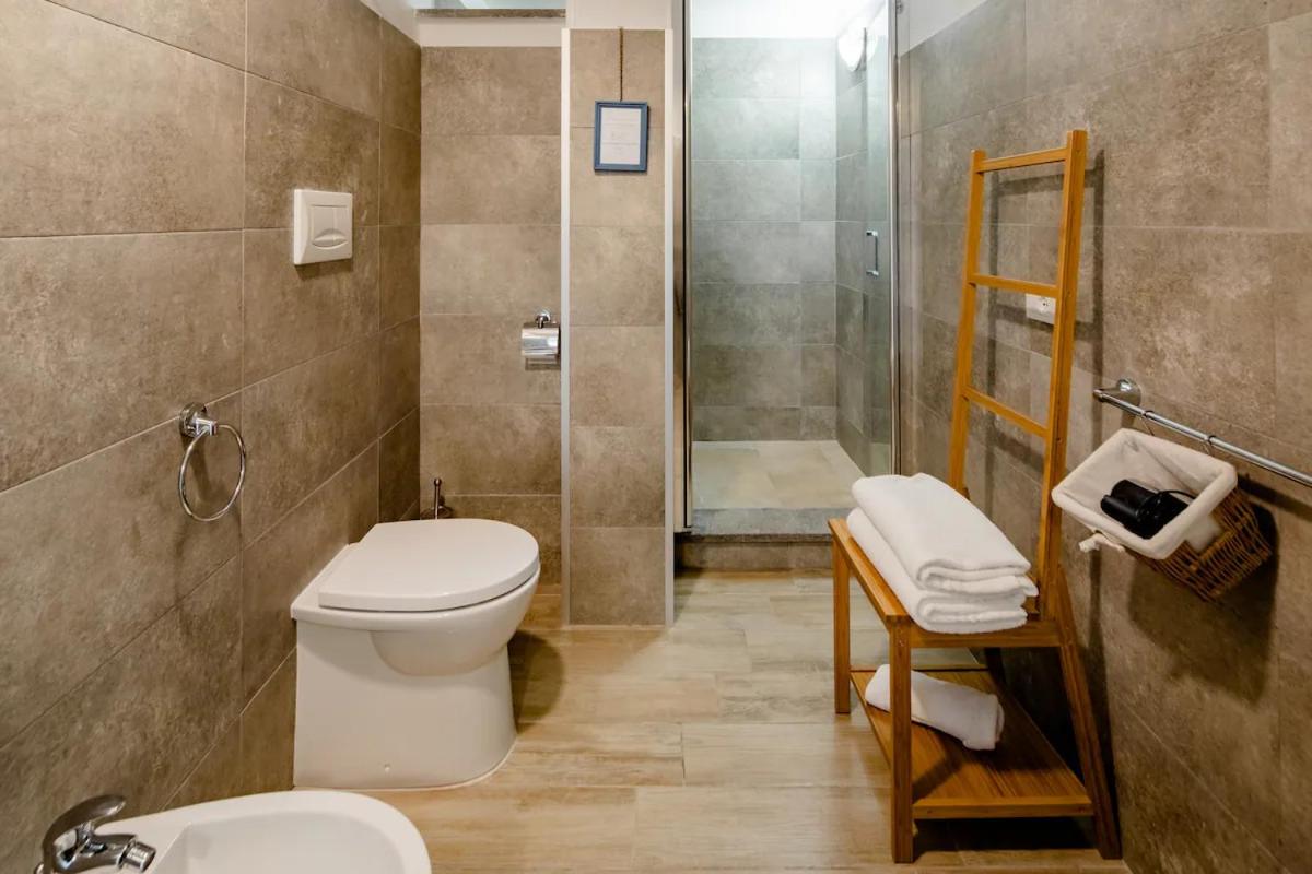 Quadruple Room with Private Bathroom photo 3