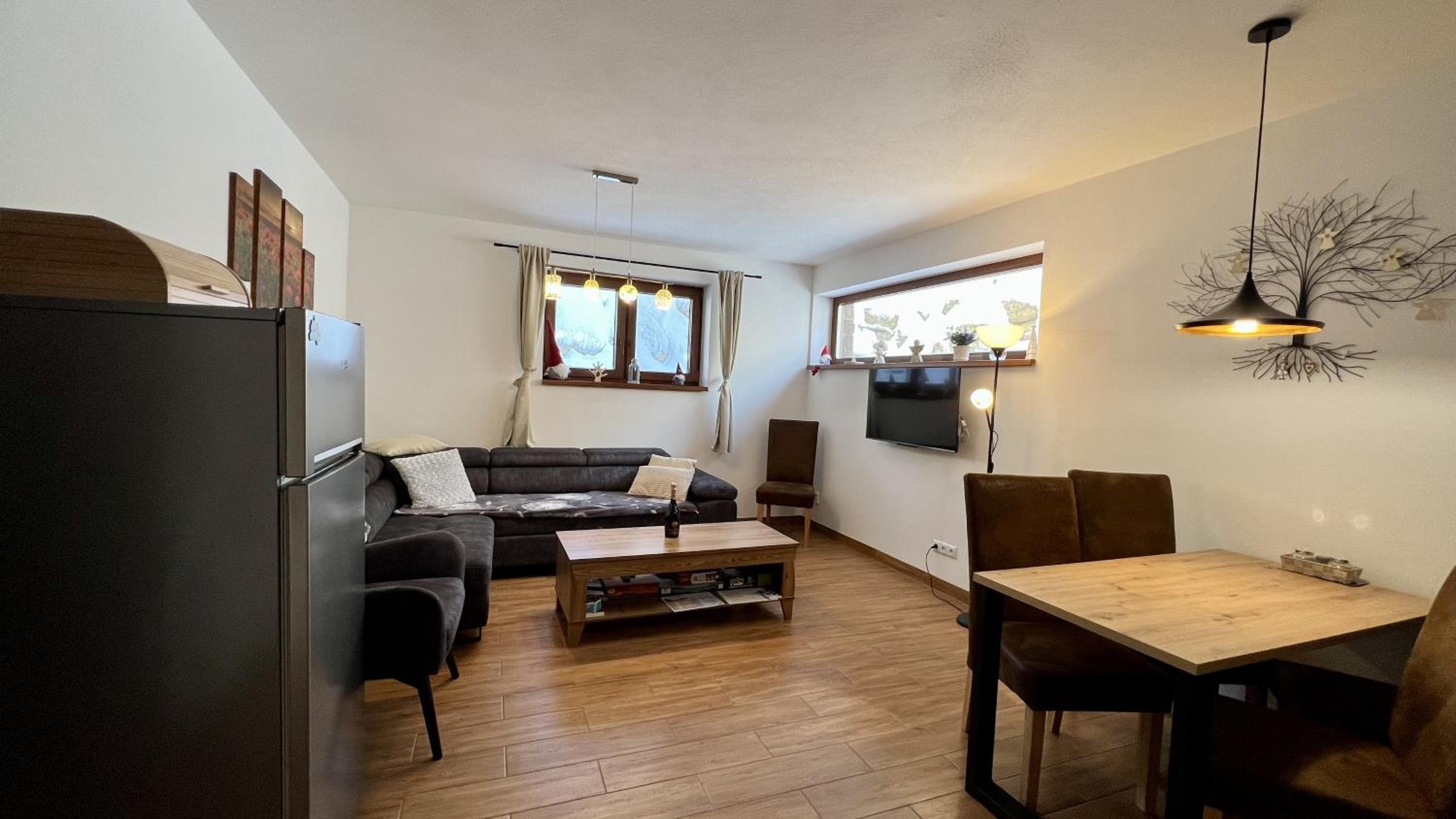 One-Bedroom Apartment - Photo 5
