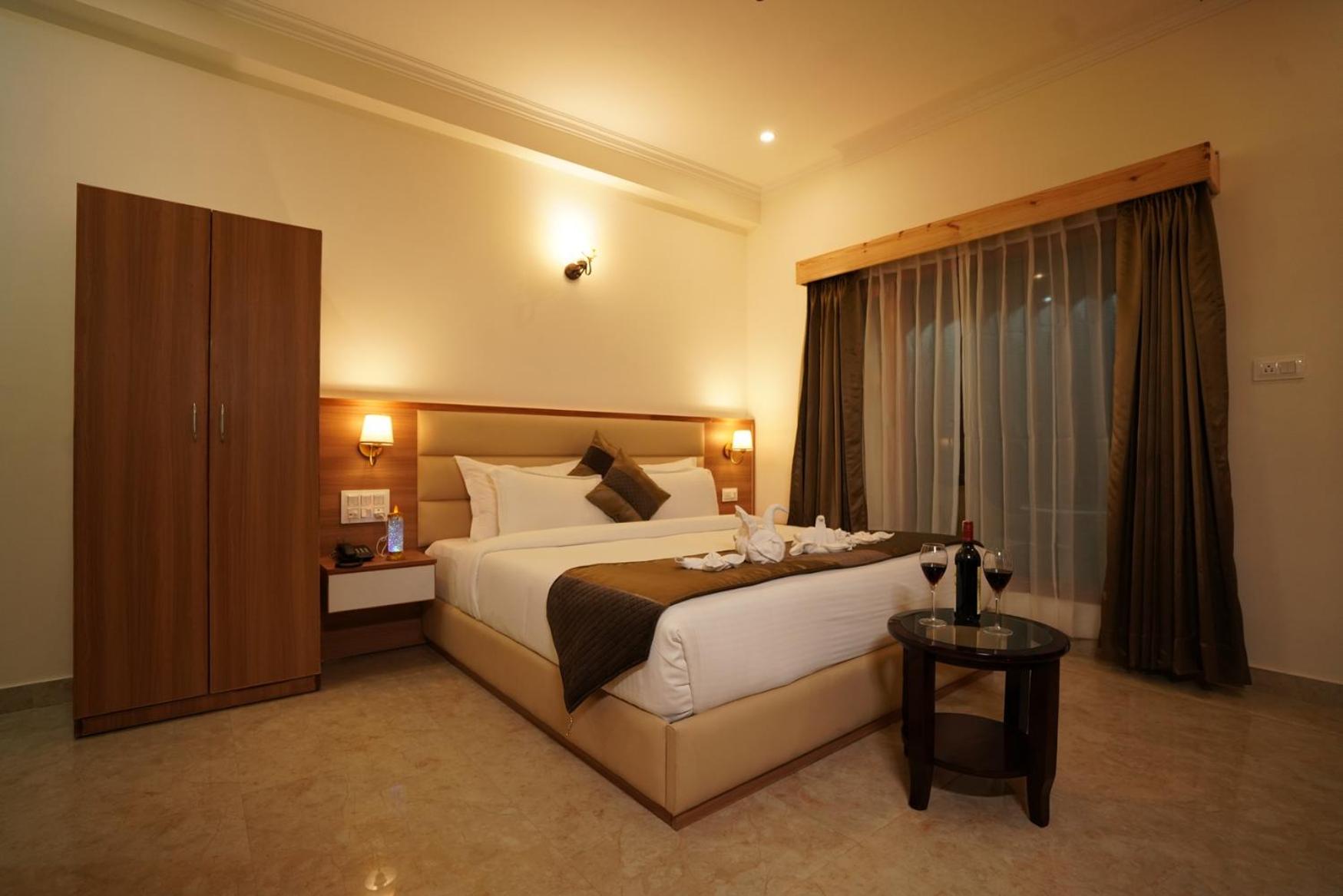 Deluxe Double Room with Balcony