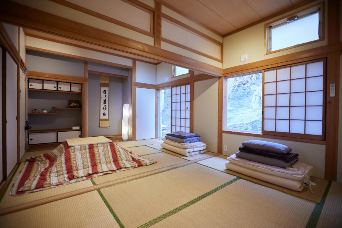 Japanese-Style Quadruple Room with Shared Bathroom photo 1