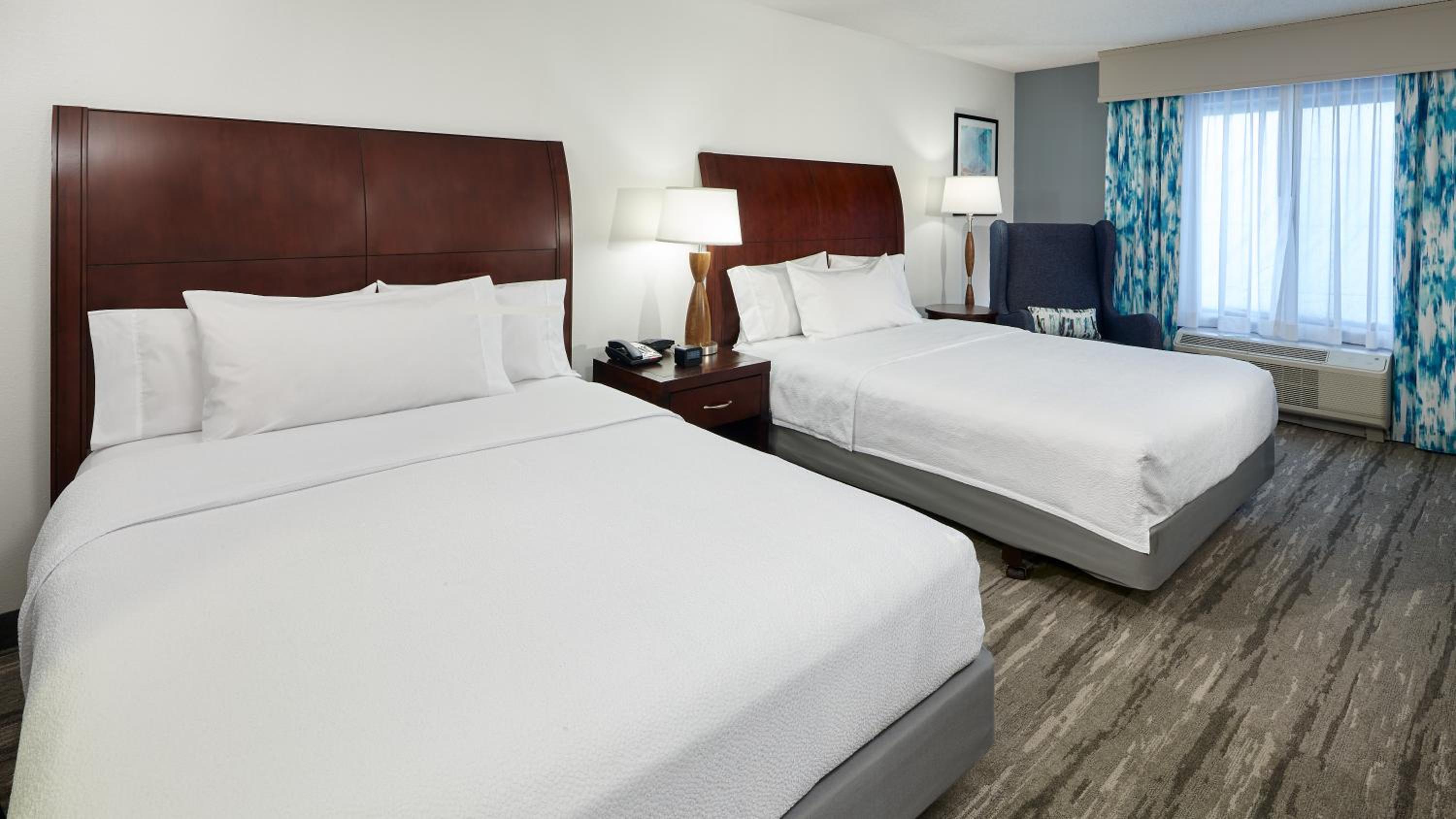 Queen Room with Two Queen Beds - Mobility Access - Photo 3