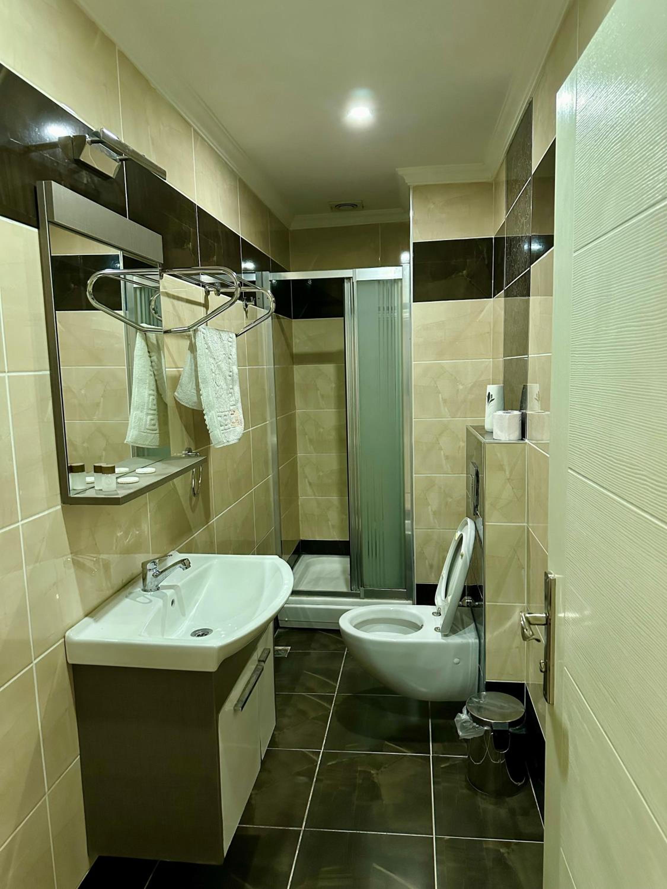 Budget Twin Room photo 2