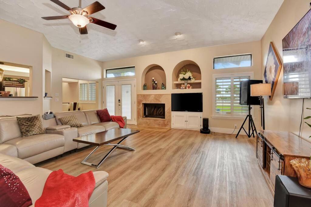 Villa photo 2