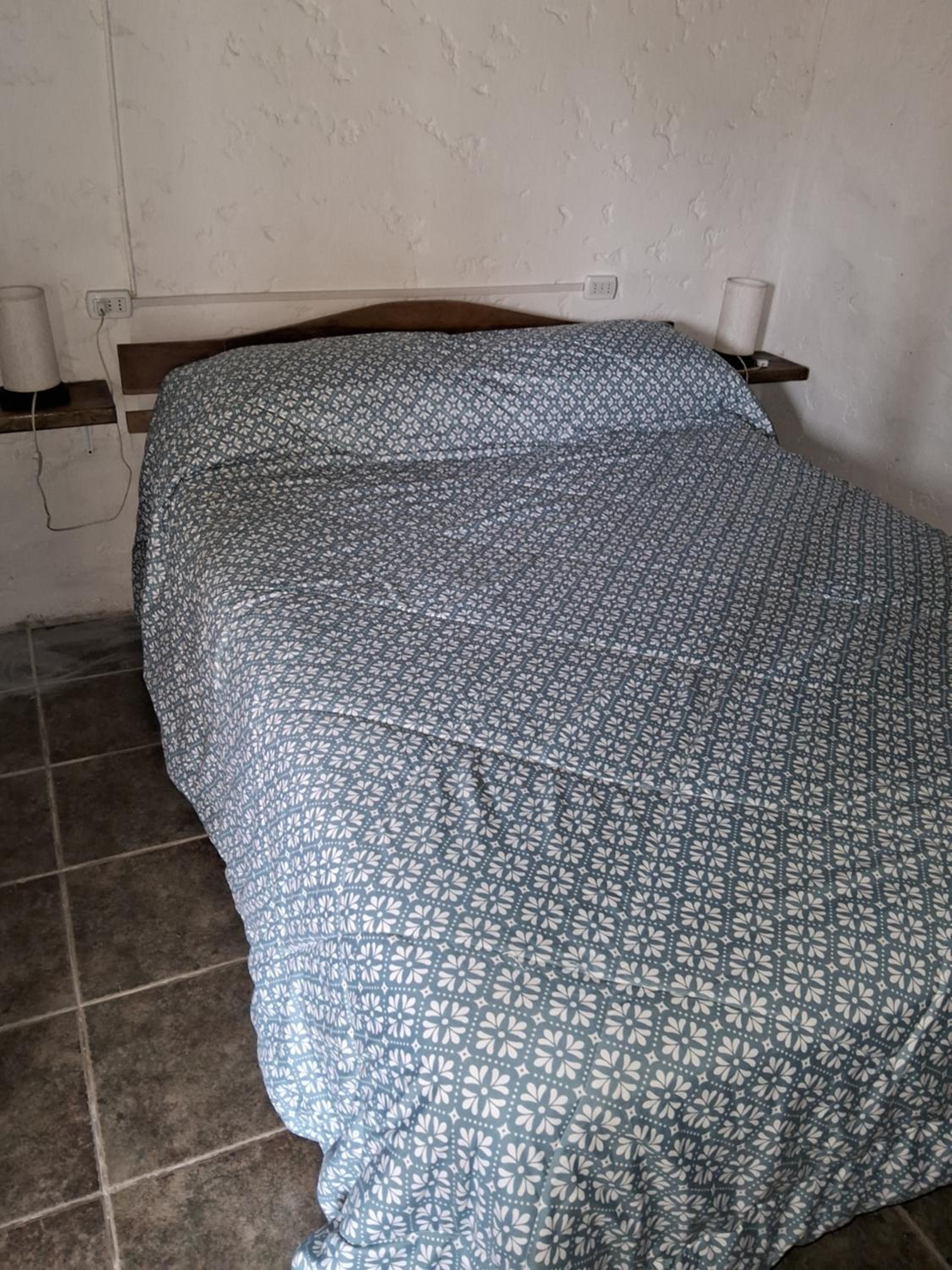 One-Bedroom House photo 1
