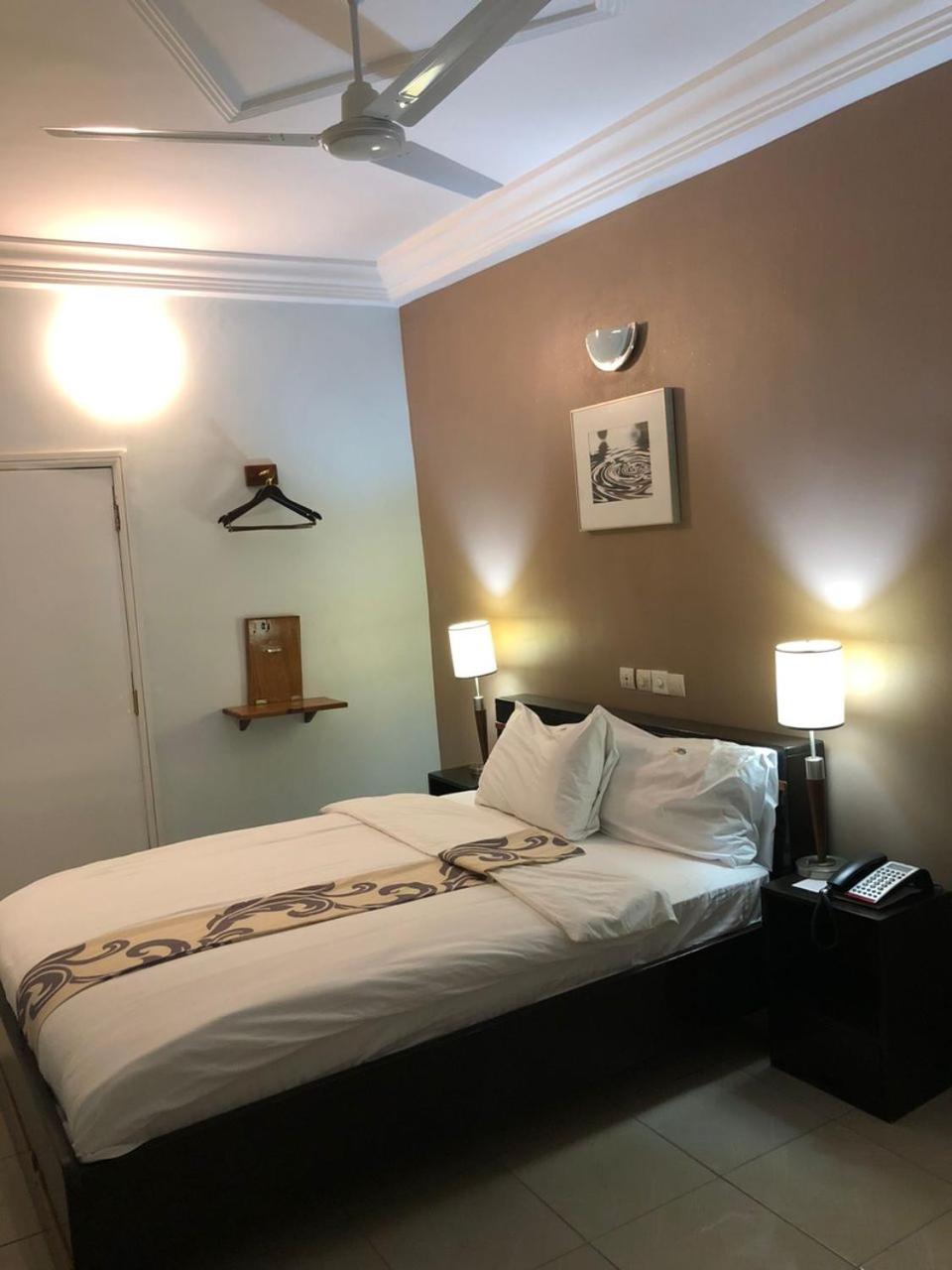 Queen Suite
