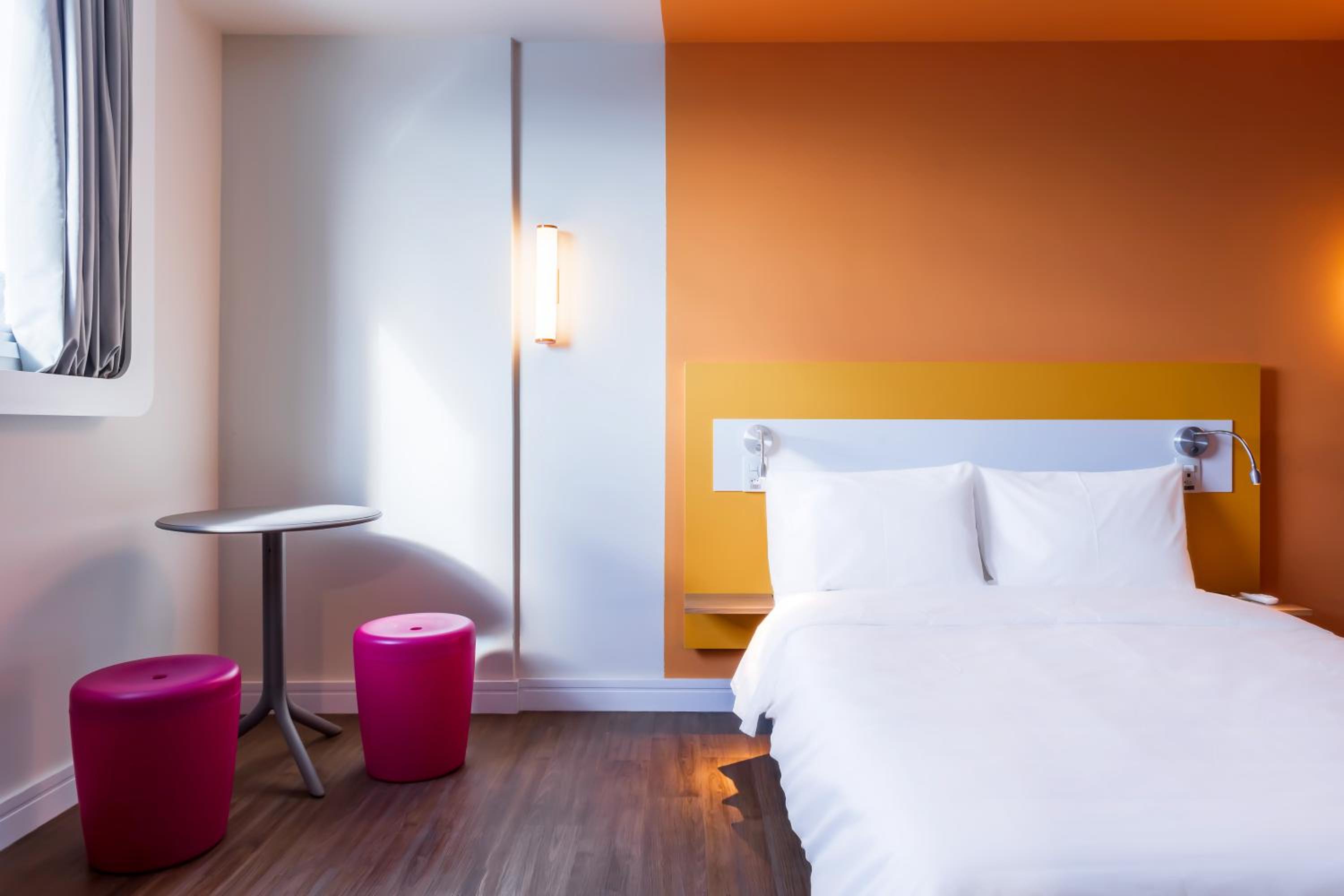 Standard Double Room - Photo 10