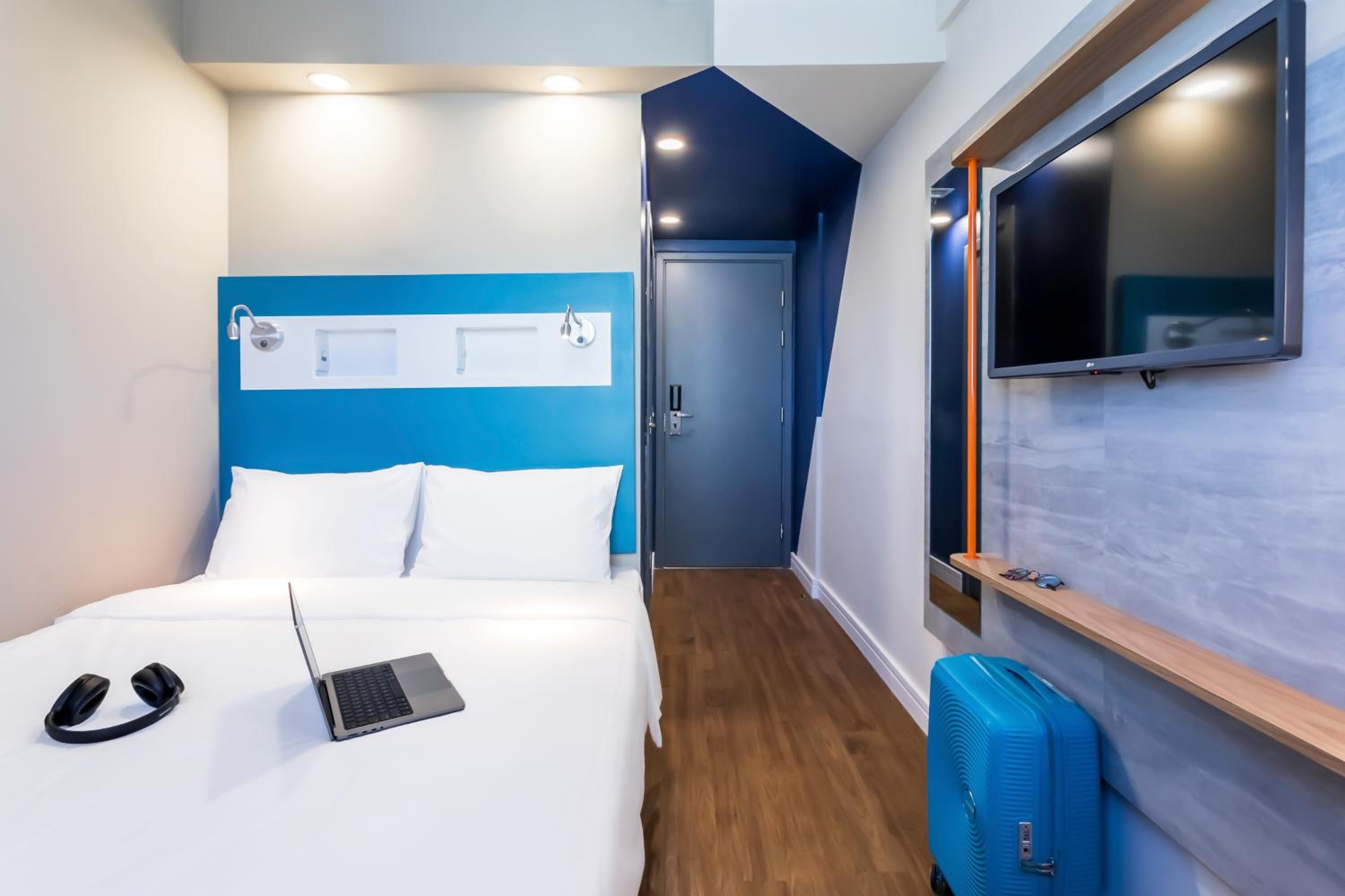 Standard Double Room - Photo 20