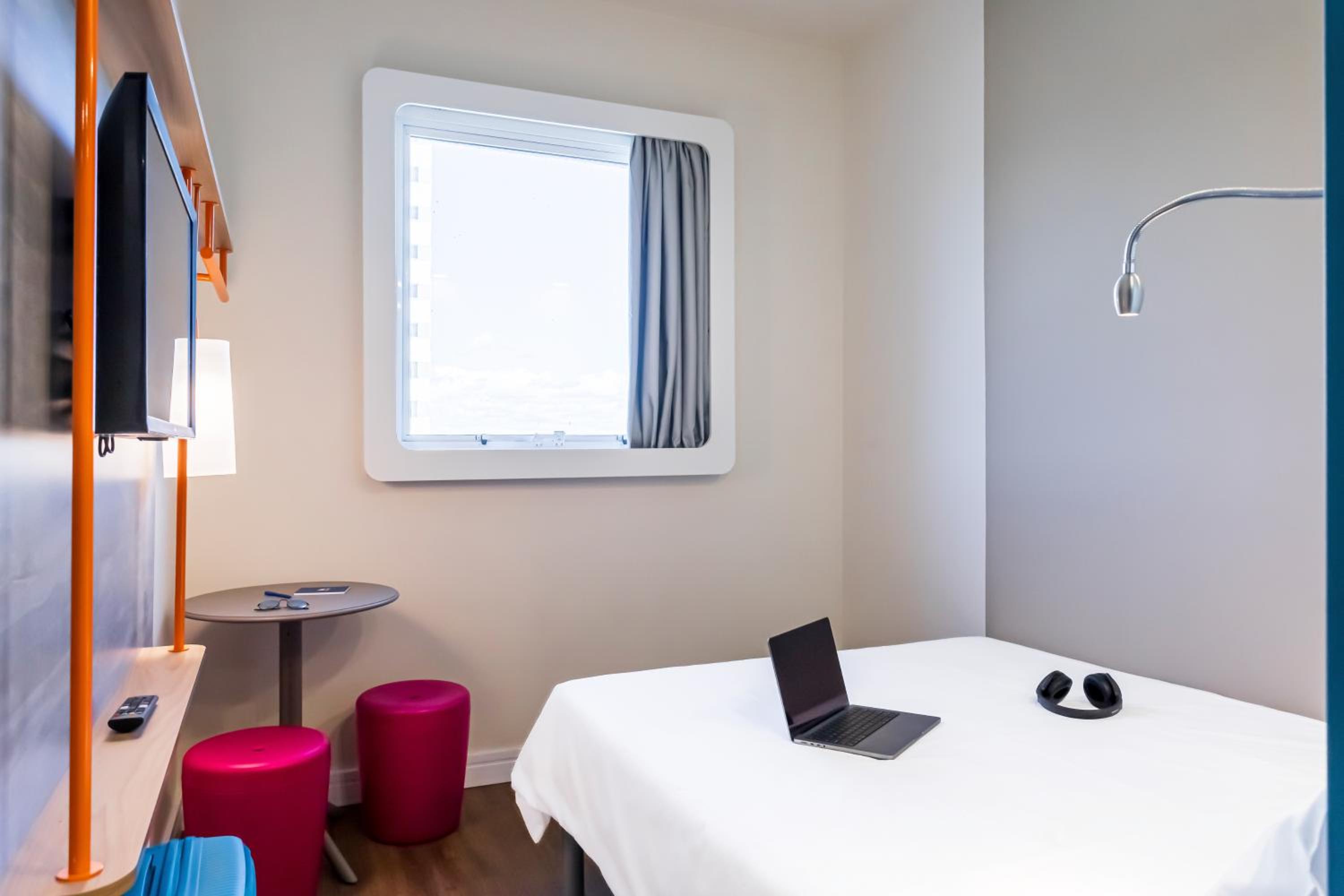 Standard Double Room - Photo 7