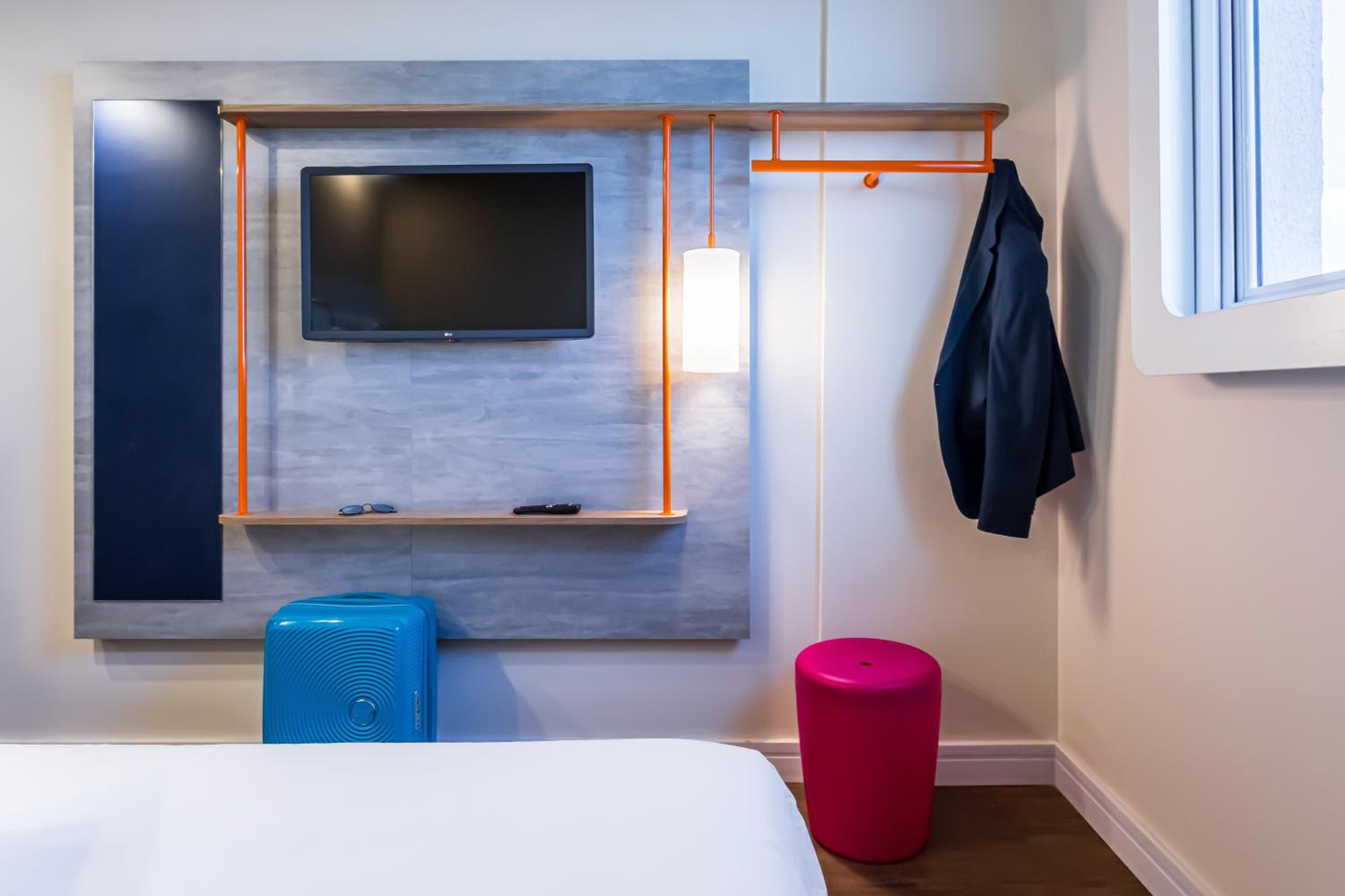 Standard Double Room - Photo 2