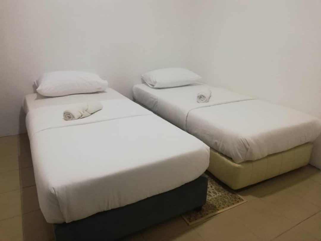 Standard Twin Room photo 2