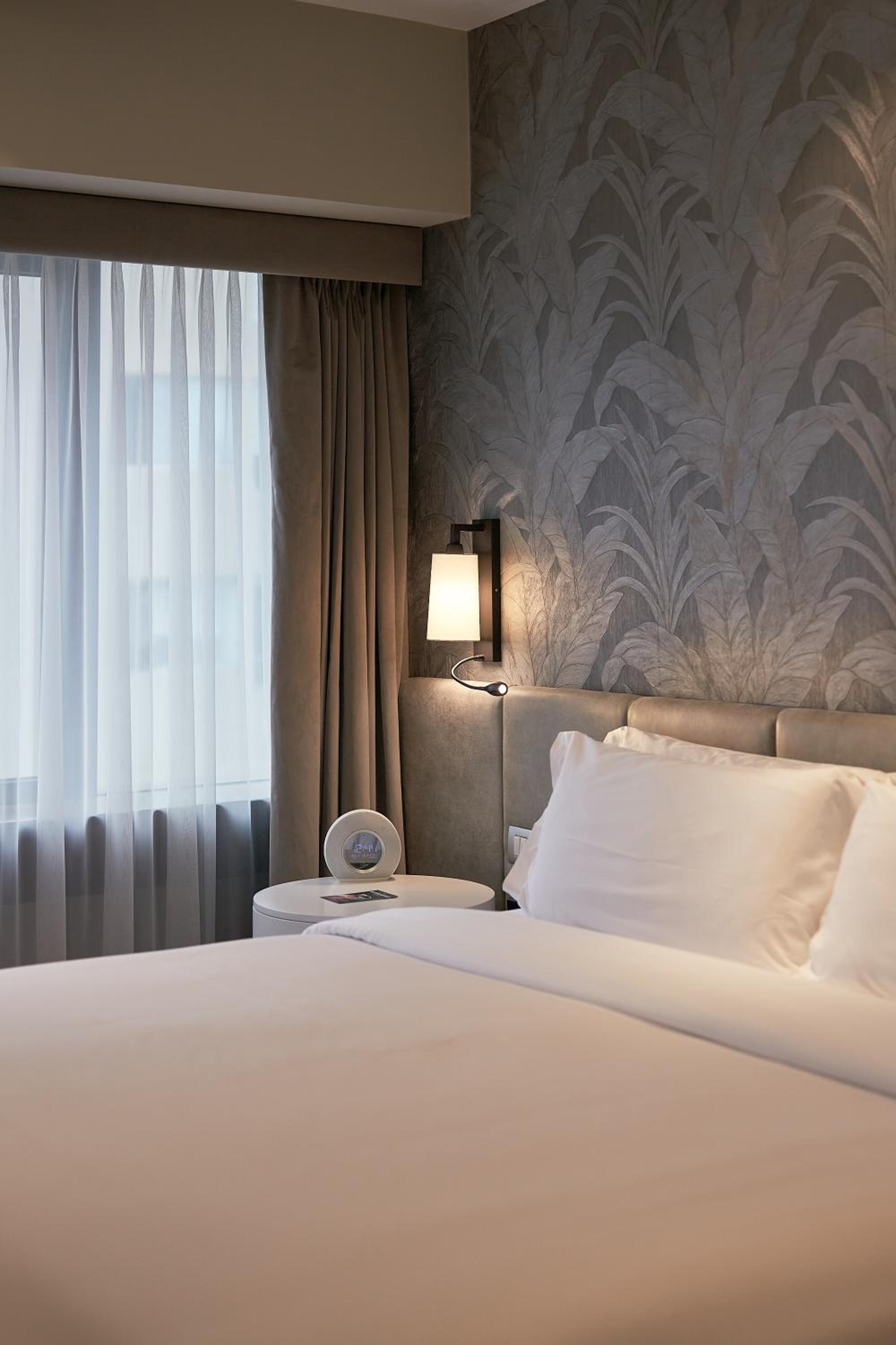 Classic King Room - Photo 3