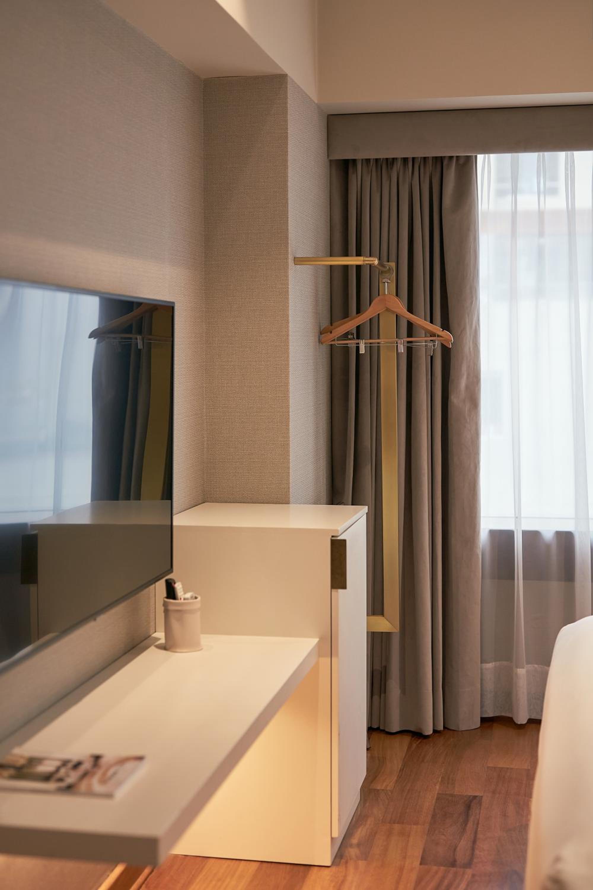 Classic King Room - Photo 4
