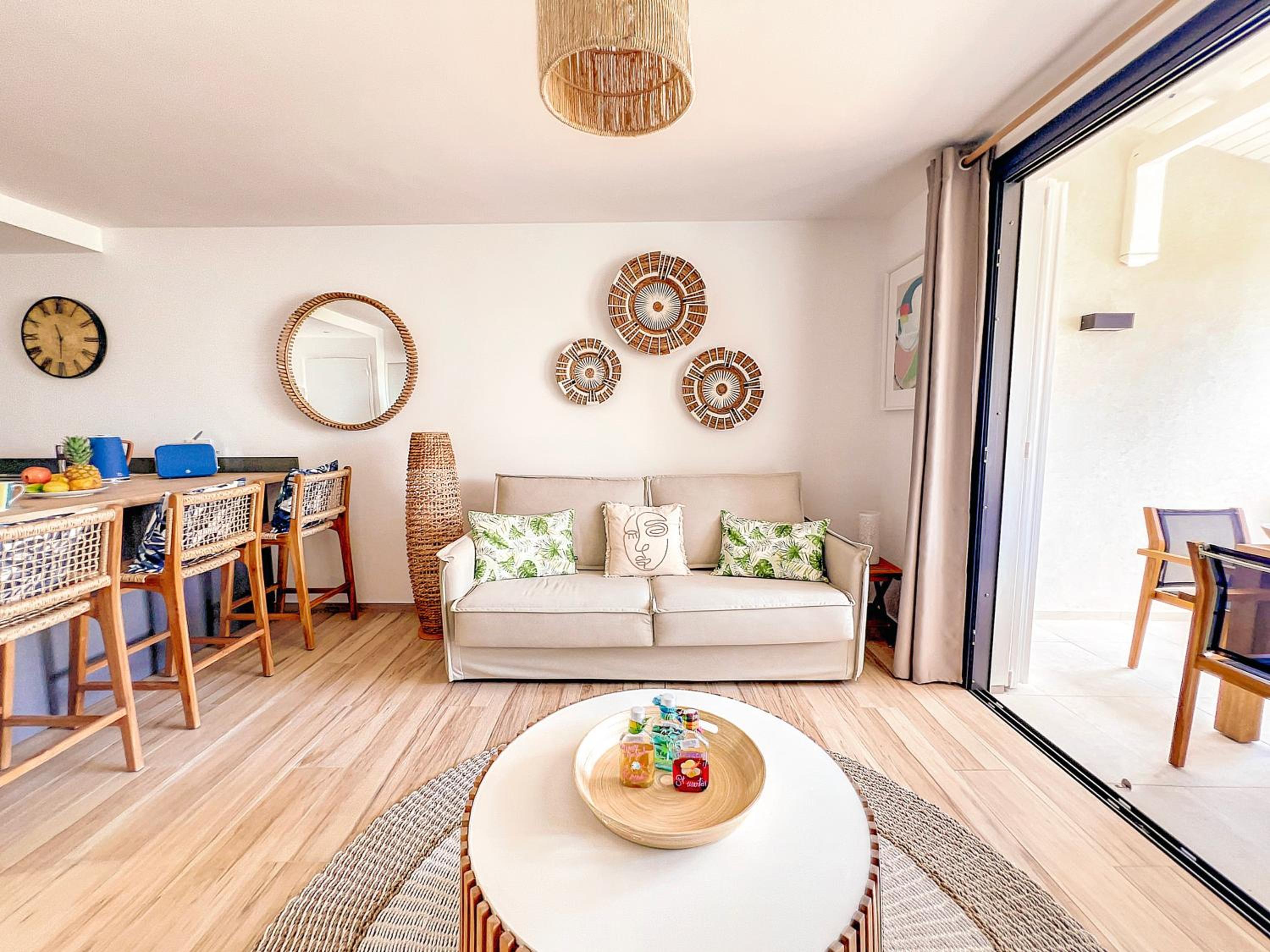 Apartment with Sea View photo 3