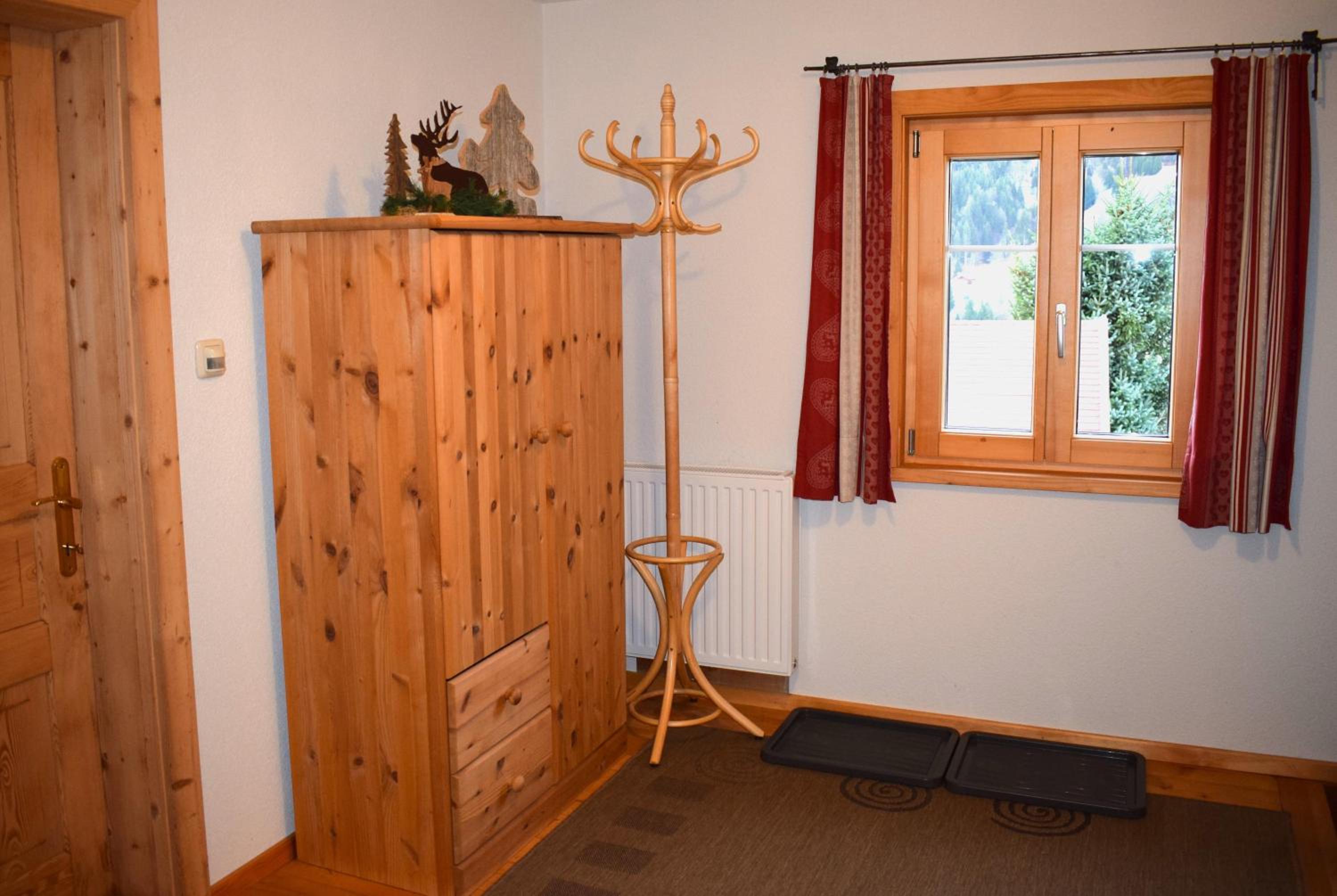 Two-Bedroom Apartment with Shower  photo 1