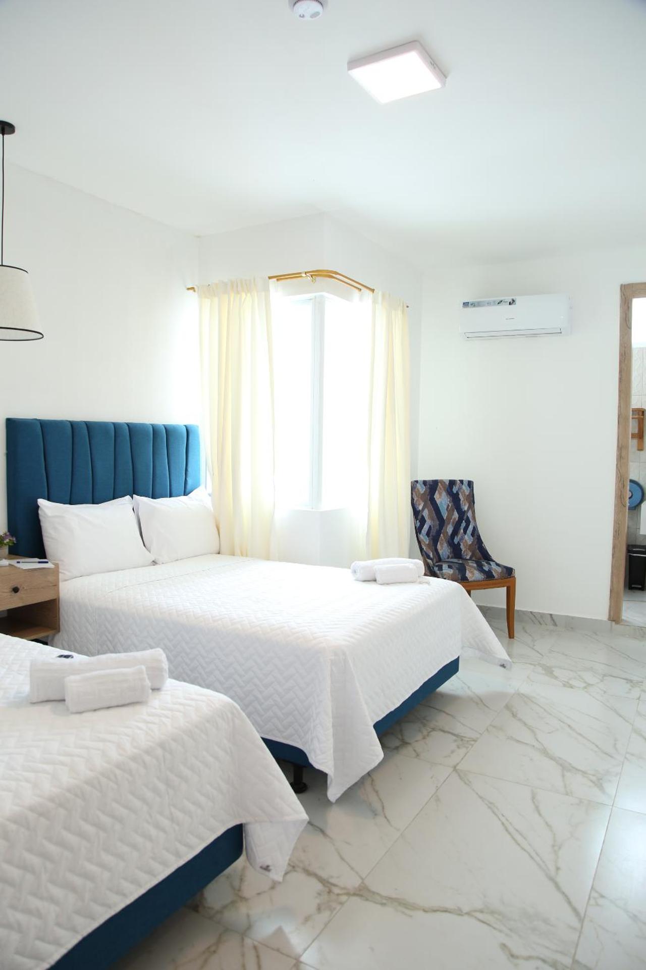 Standard Twin Room photo 2