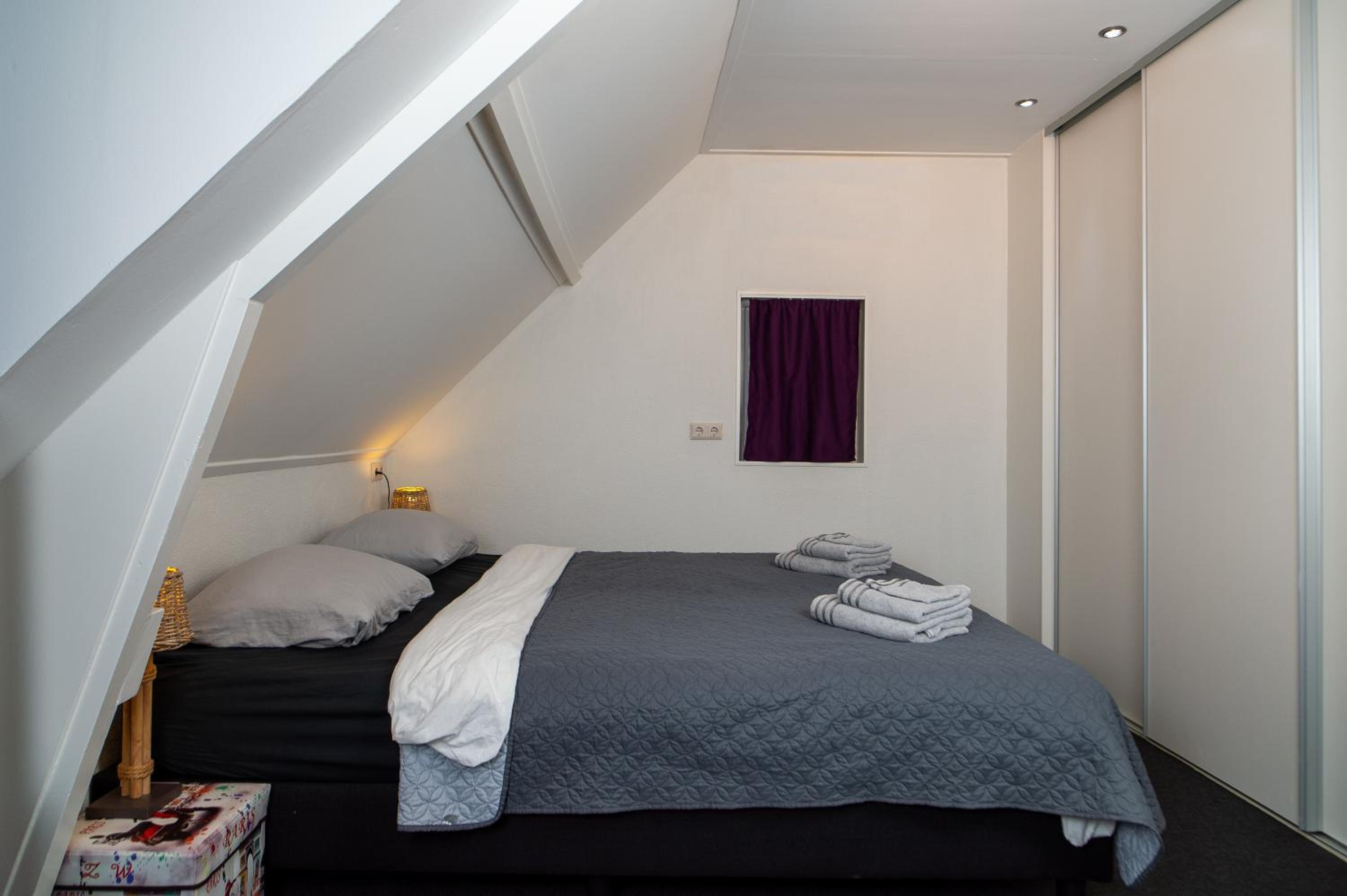 Three-Bedroom House photo 2