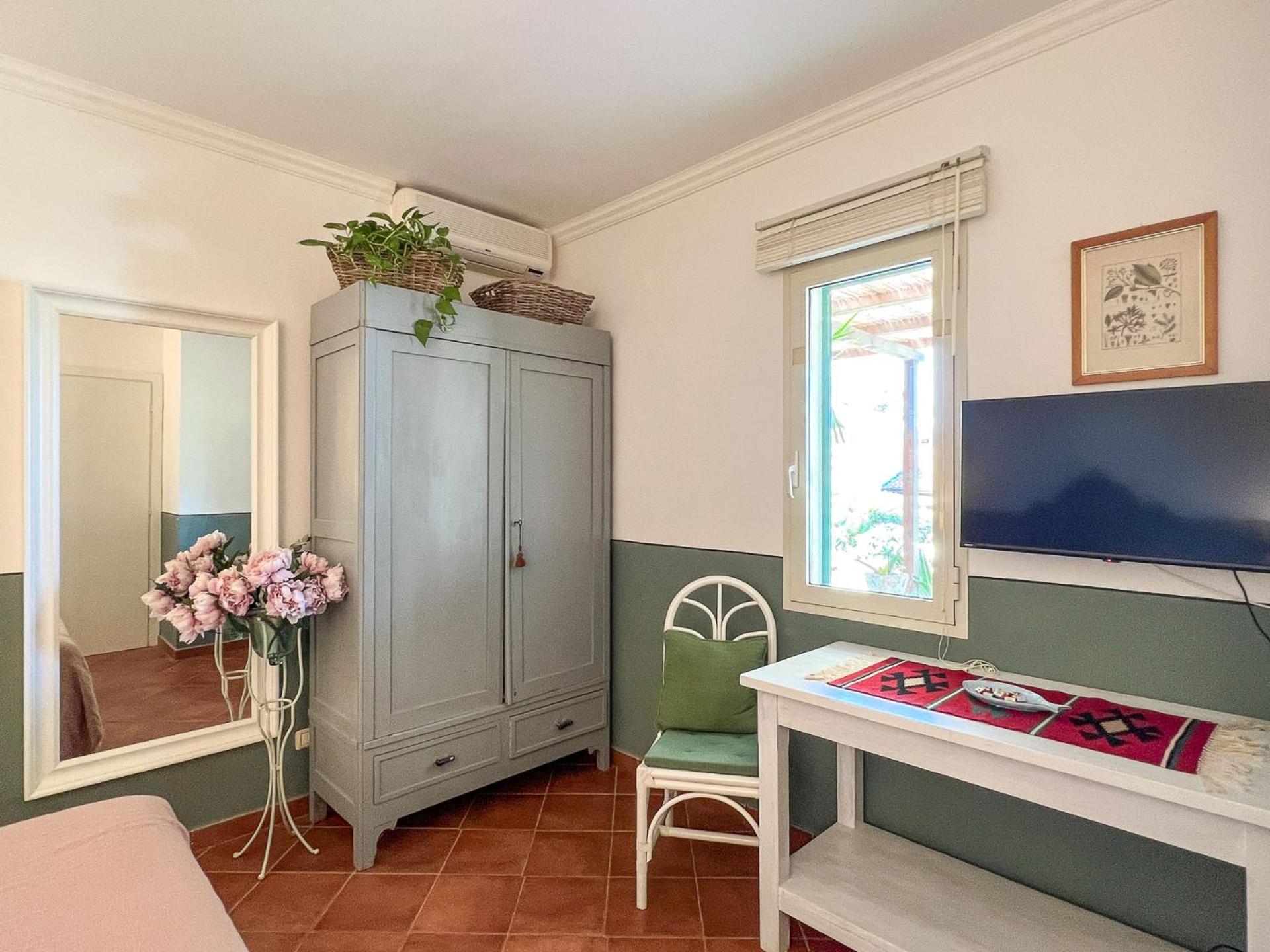 Deluxe Double or Twin Room with Garden View photo 3