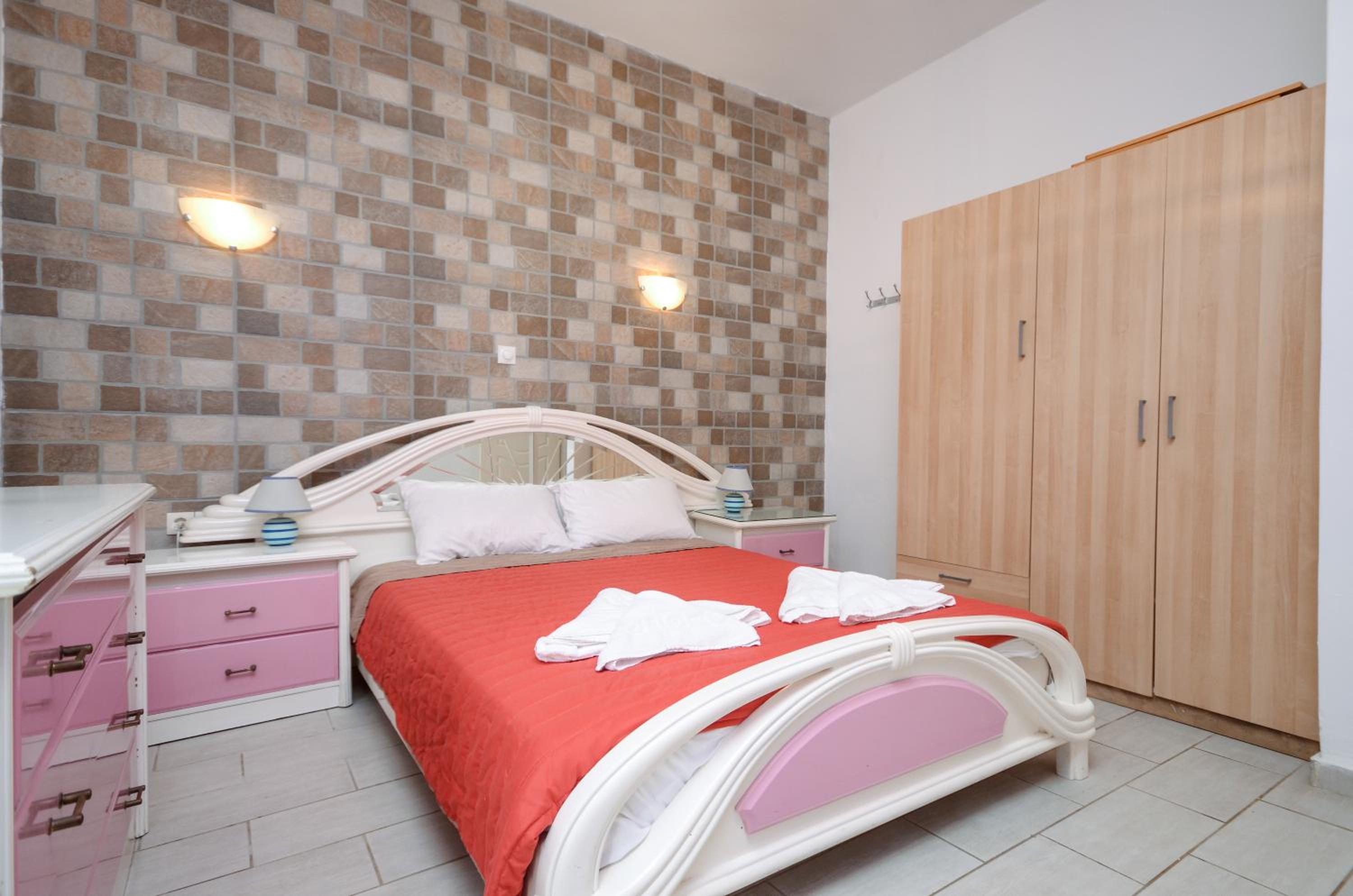 Two-Bedroom Apartment - Photo 12