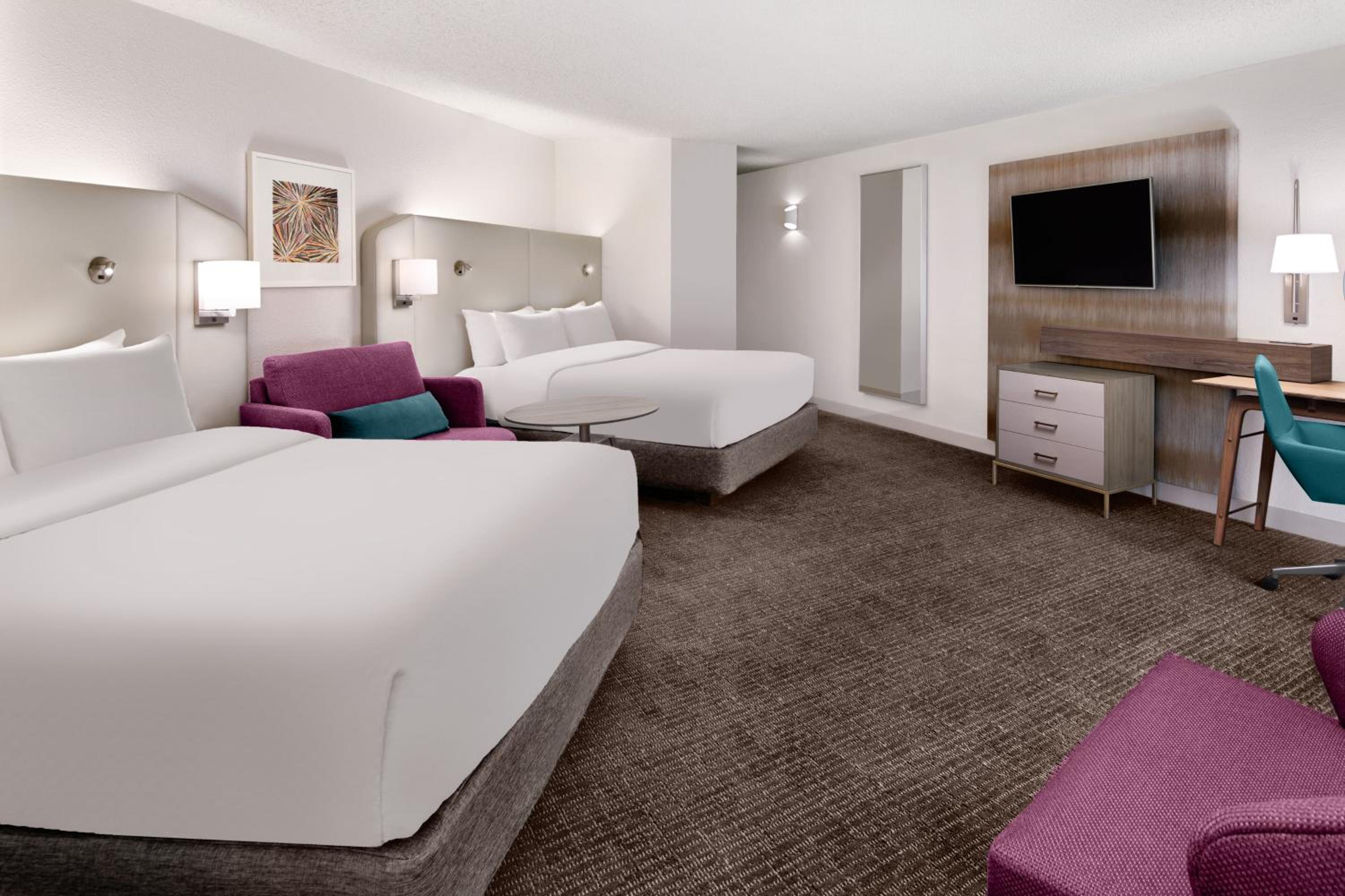 Premium Corner Queen Room with Two Queen Beds photo 1