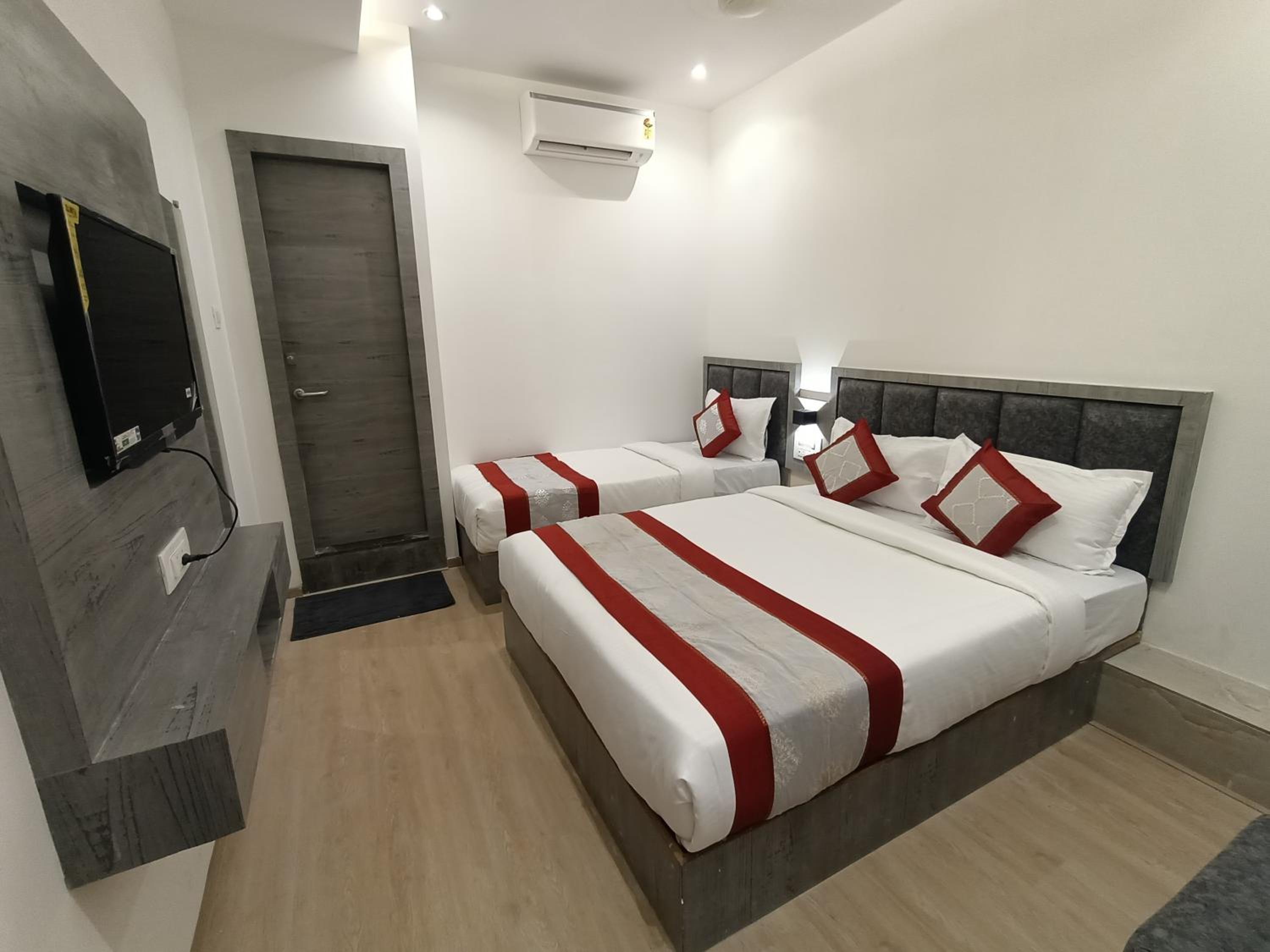 Deluxe Triple Room